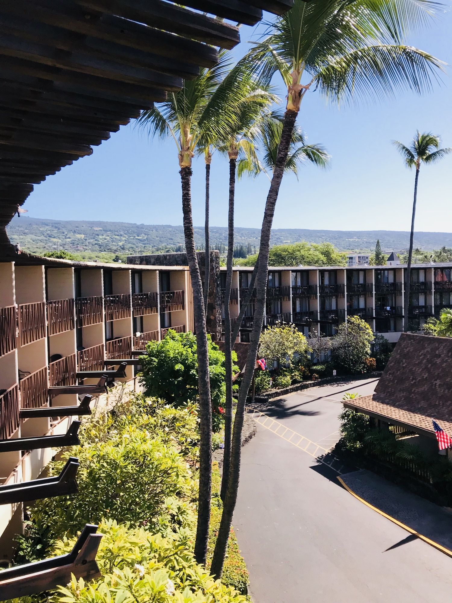 Uncle Billys Kona Bay Hotel