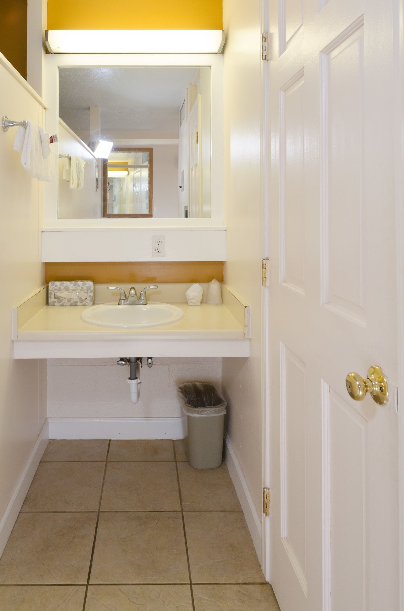 Uncle Billys Kona Bay Hotel