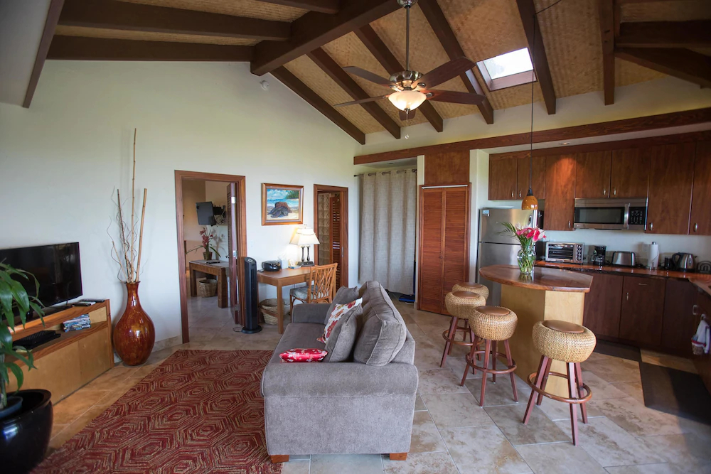 Villa Quatro and Hale Pinao