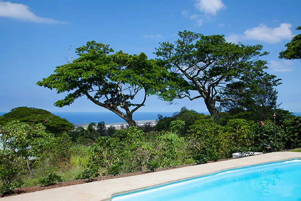 Villa Quatro and Hale Pinao