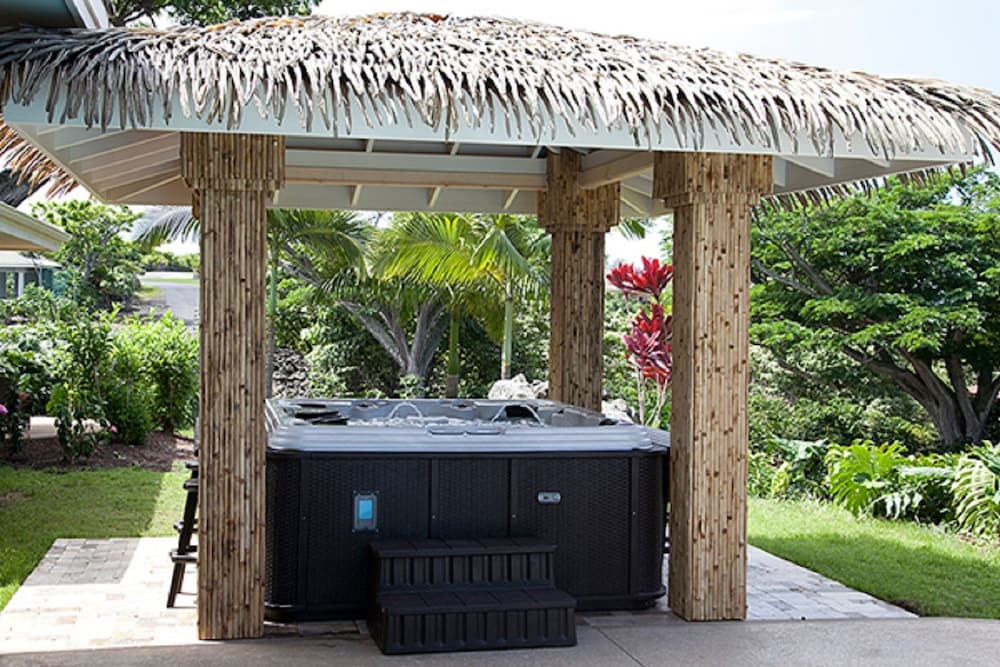 Villa Quatro and Hale Pinao