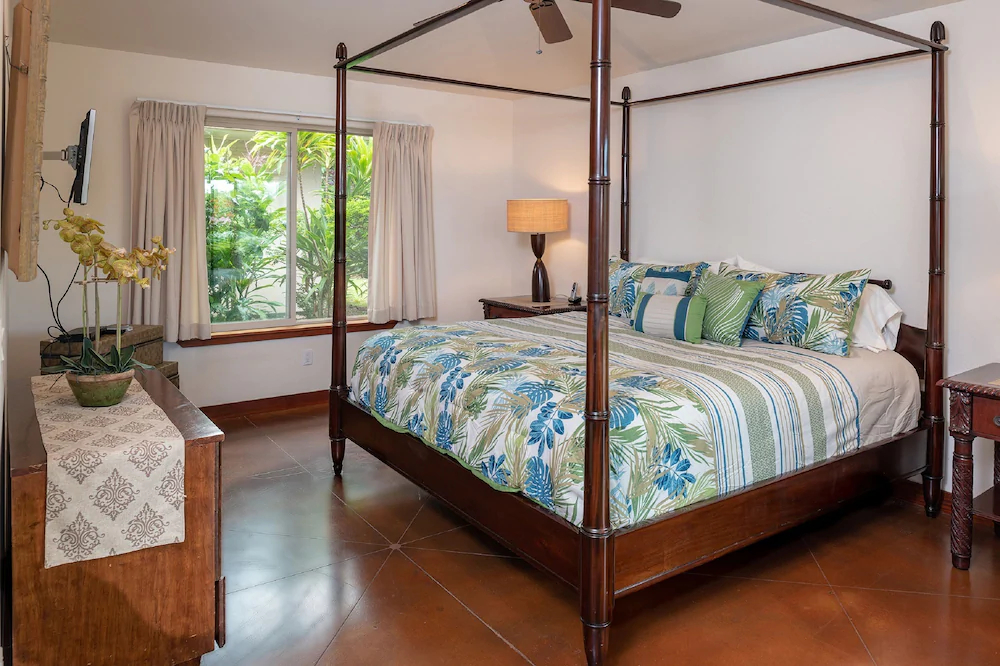 Villa Quatro and Hale Pinao