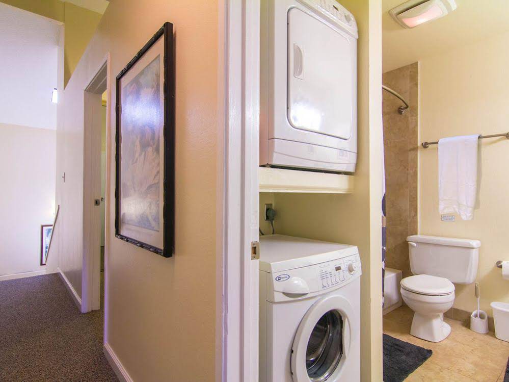 Banyan Harbor Resort