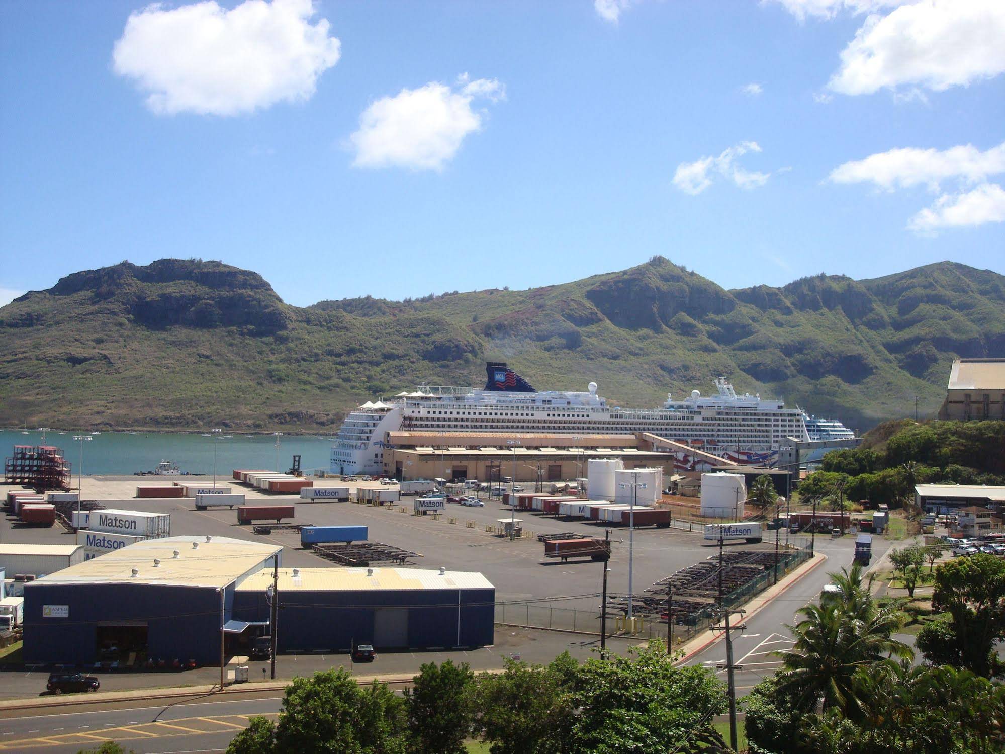 Banyan Harbor Resort