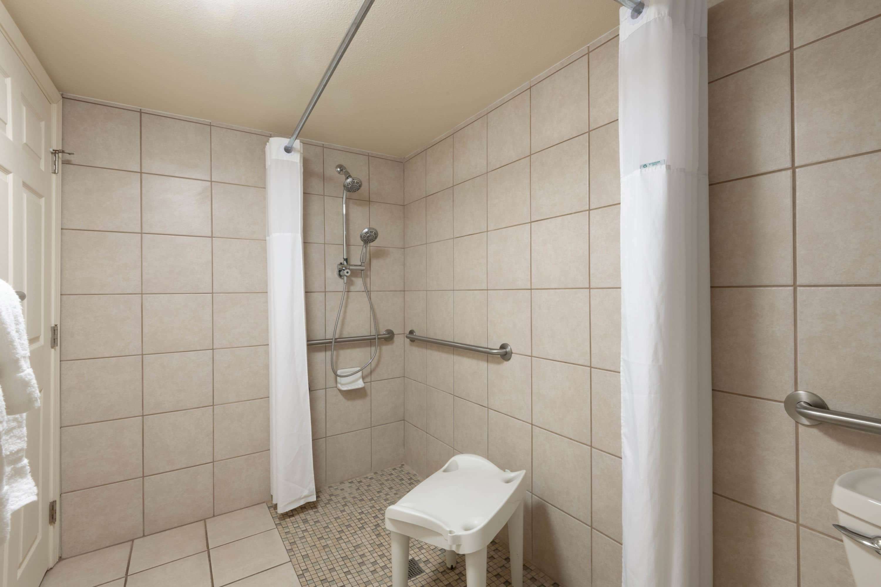 Days Inn by Wyndham Maui Oceanfront