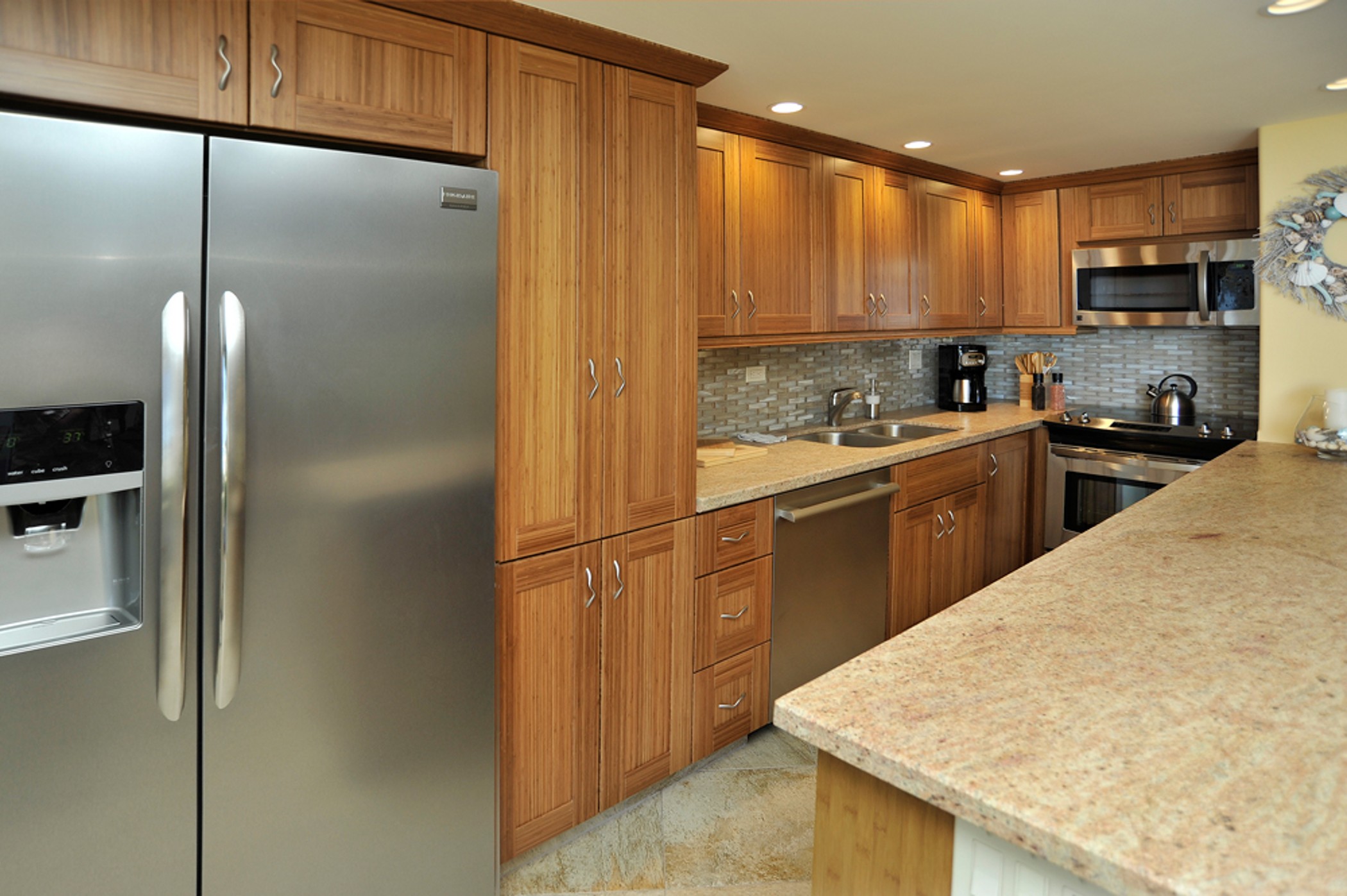 Hale Pau Hana Beach Resort