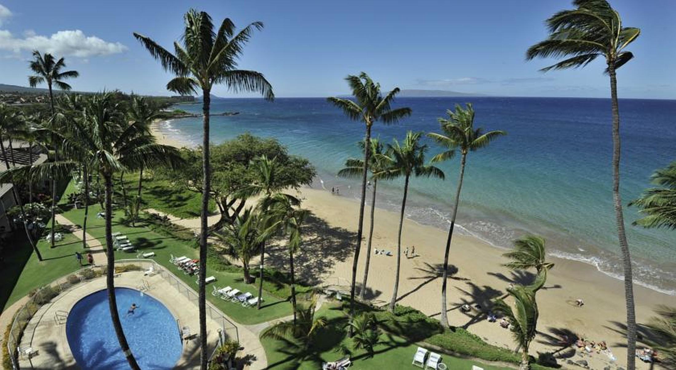 Hale Pau Hana Beach Resort