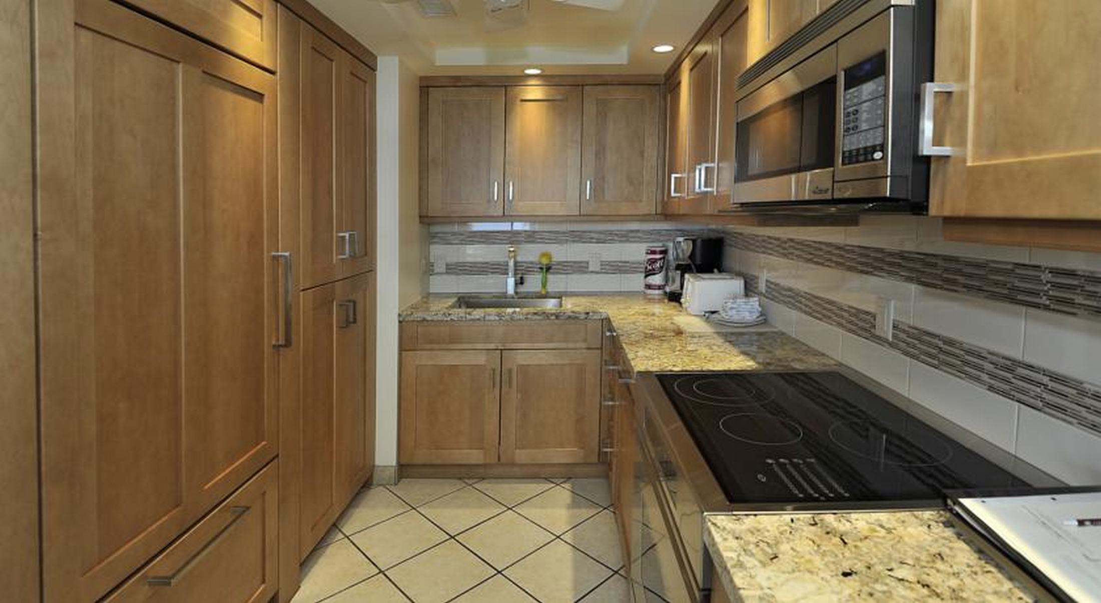 Hale Pau Hana Beach Resort