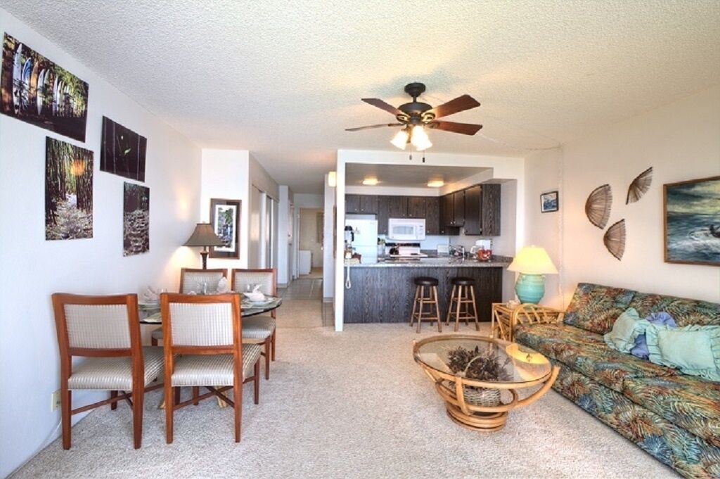 Maalaea Kai by RedAwning