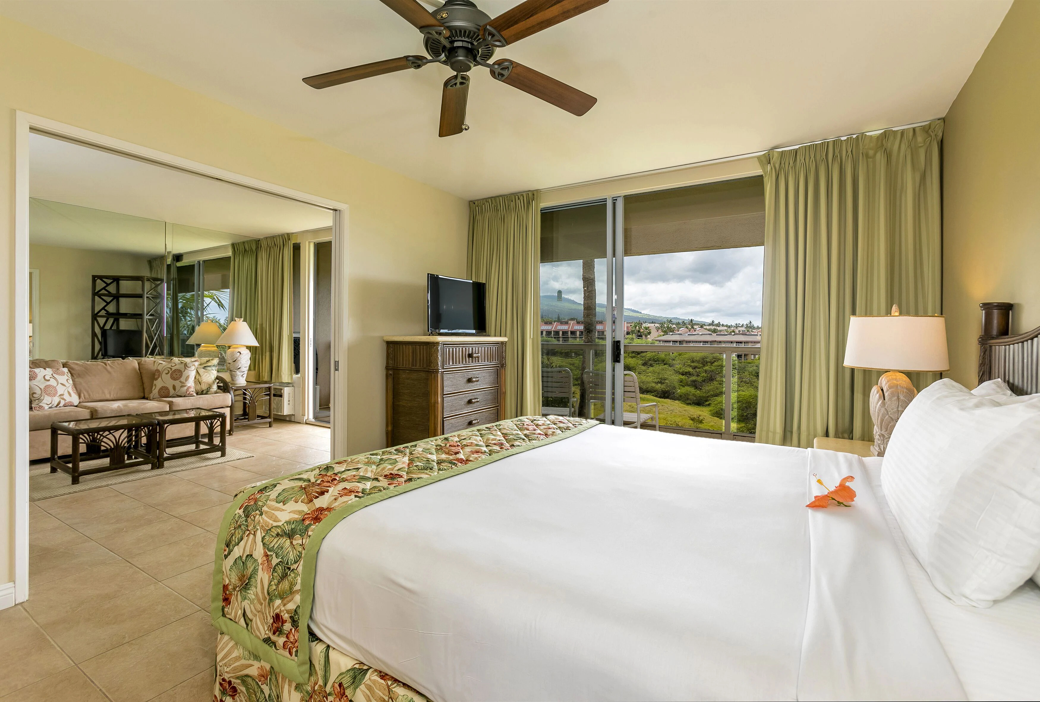 Maui Banyan Basic by AEI