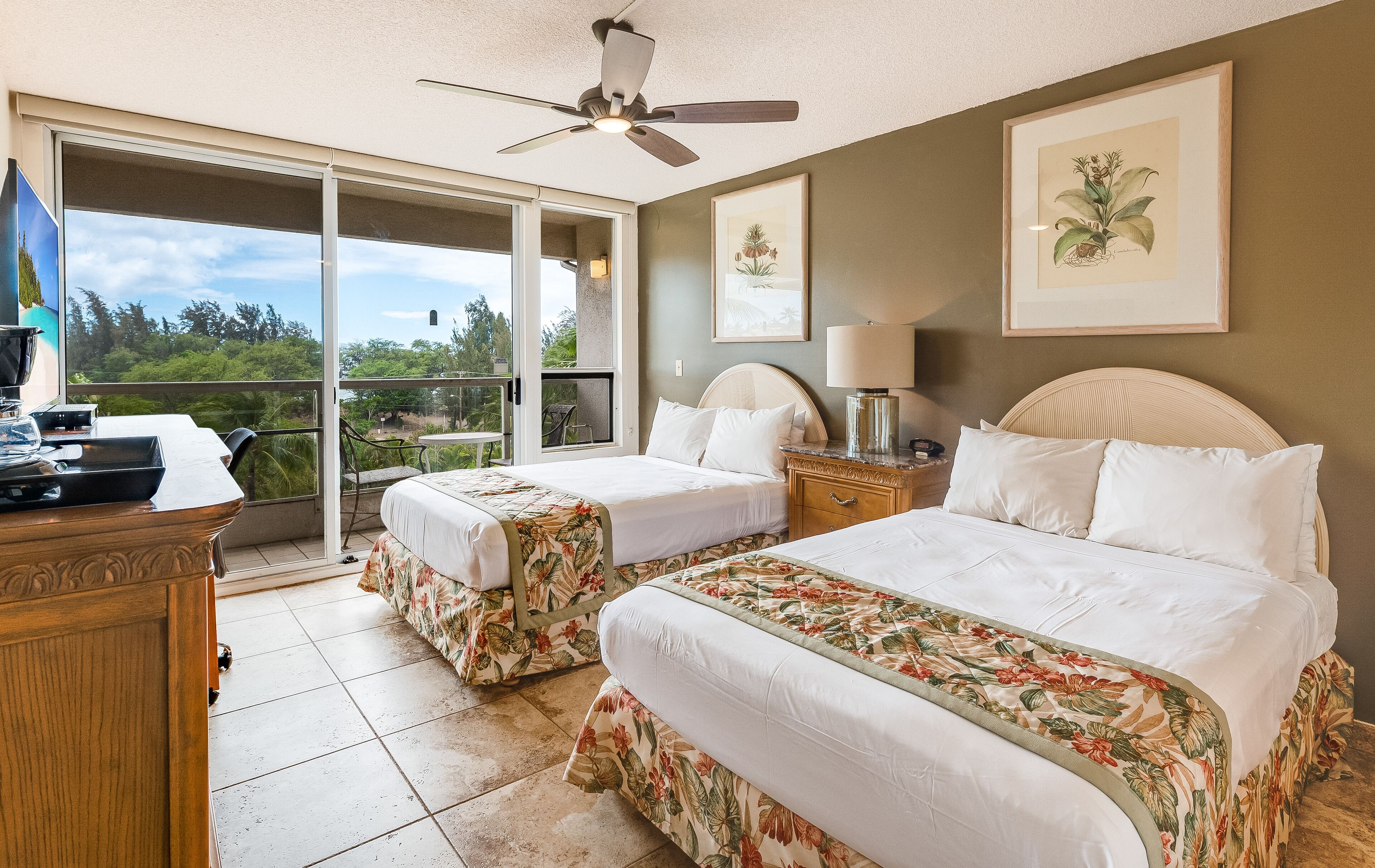 Maui Banyan by Castle Resorts & Hotels