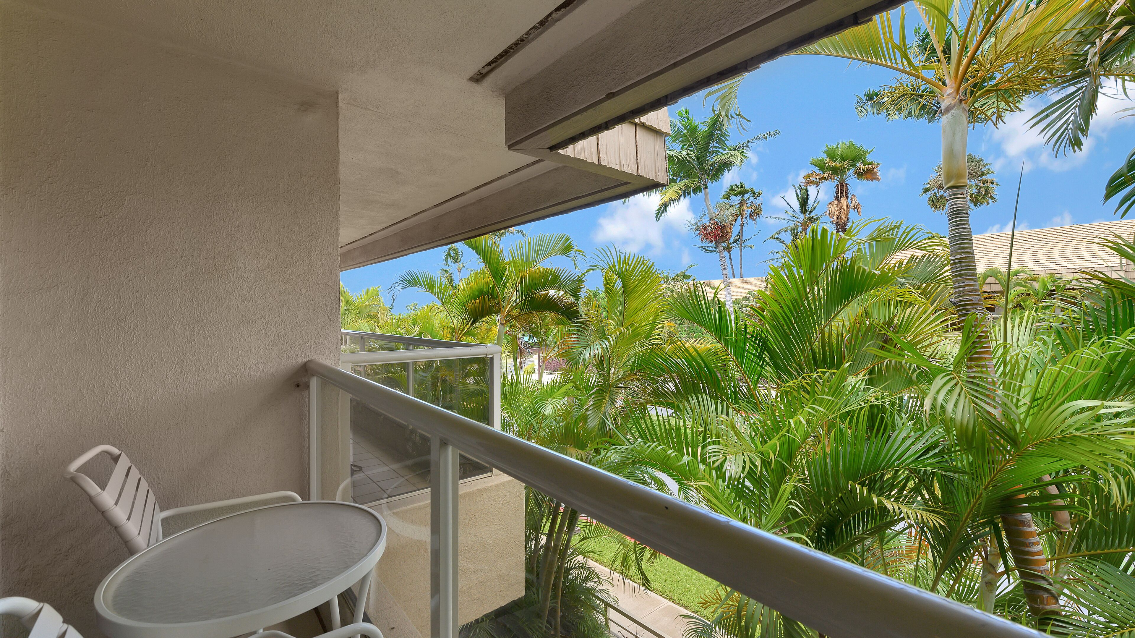 Maui Banyan by Castle Resorts & Hotels