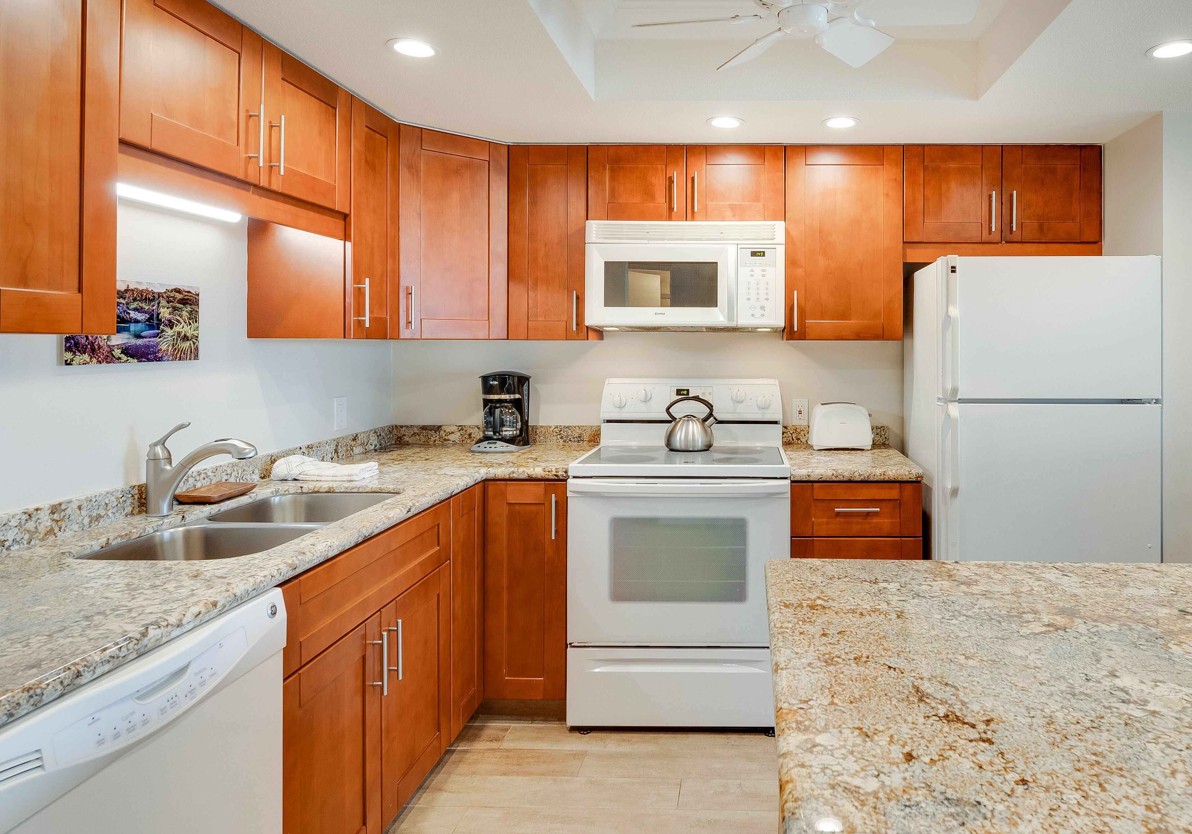 Maui Banyan by Castle Resorts & Hotels