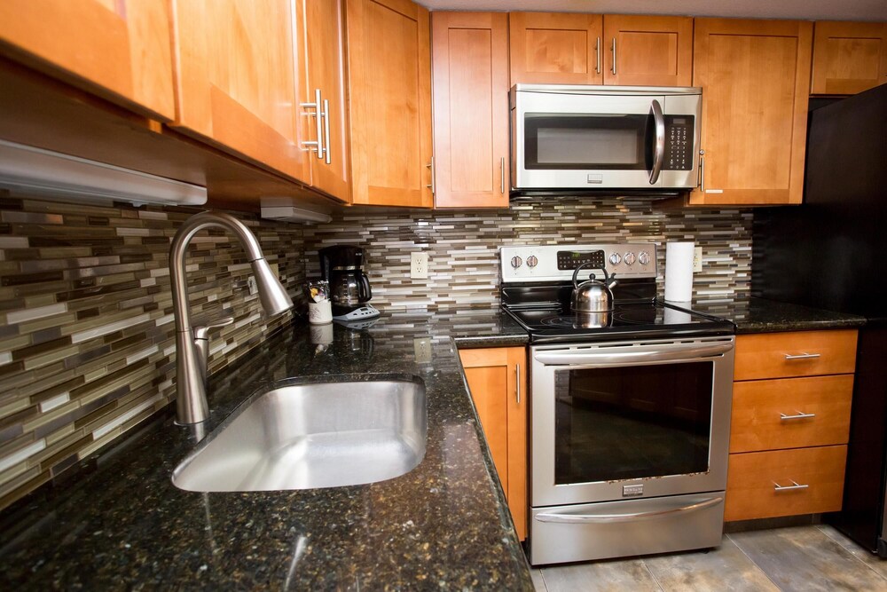 Maui Banyan by Vacation Rental Pros