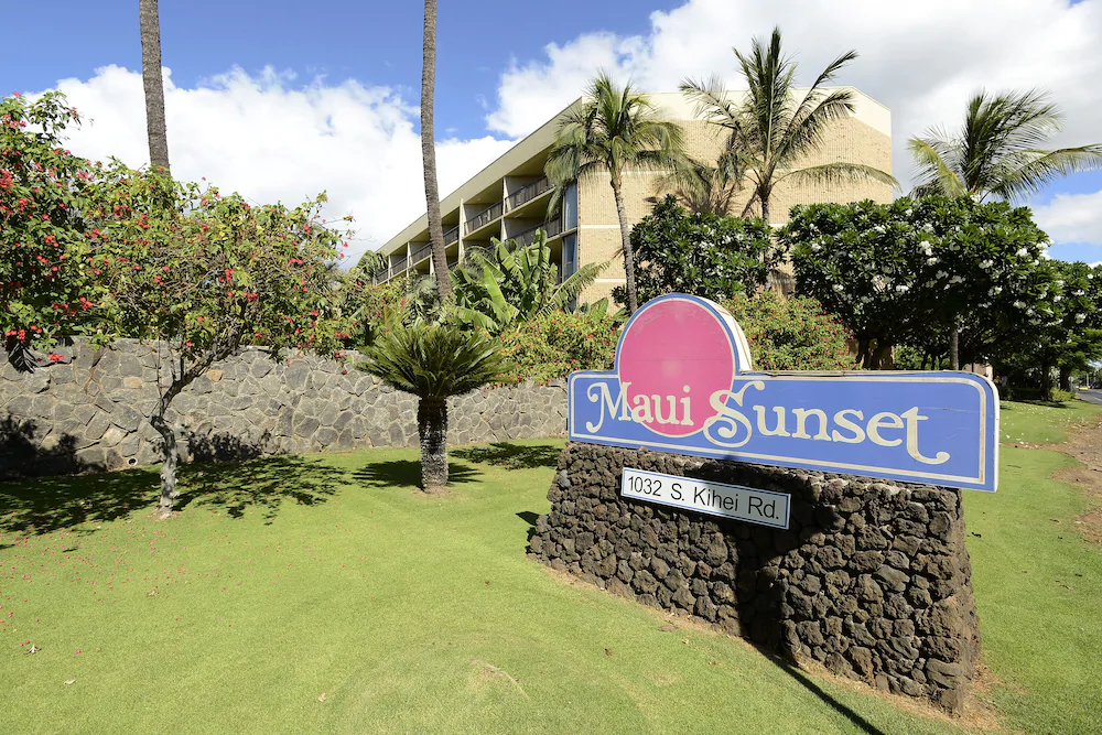 Maui Sunset by Vacation Rental Pros