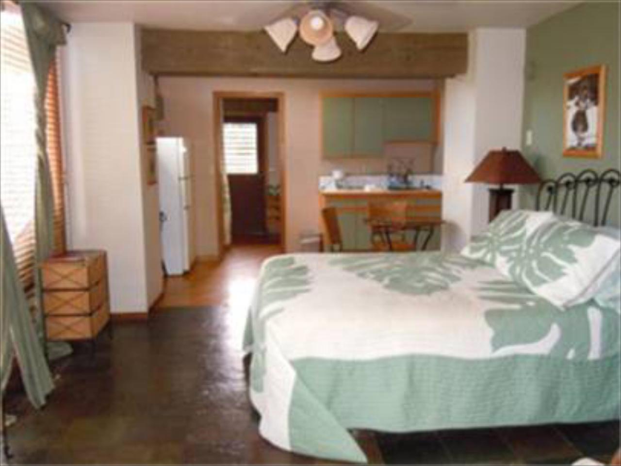 Maui What a Wonderful World Bed & Breakfast