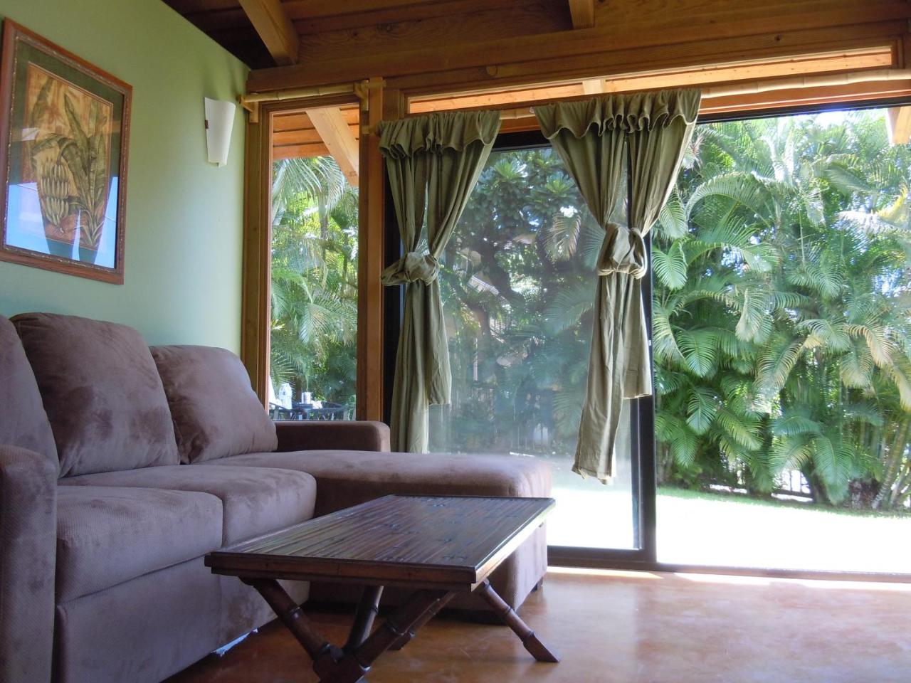 Maui What a Wonderful World Bed & Breakfast