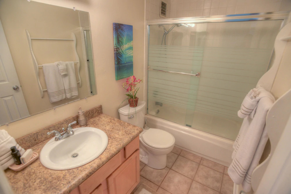 Menehune Shores by Vacation Rental Pros