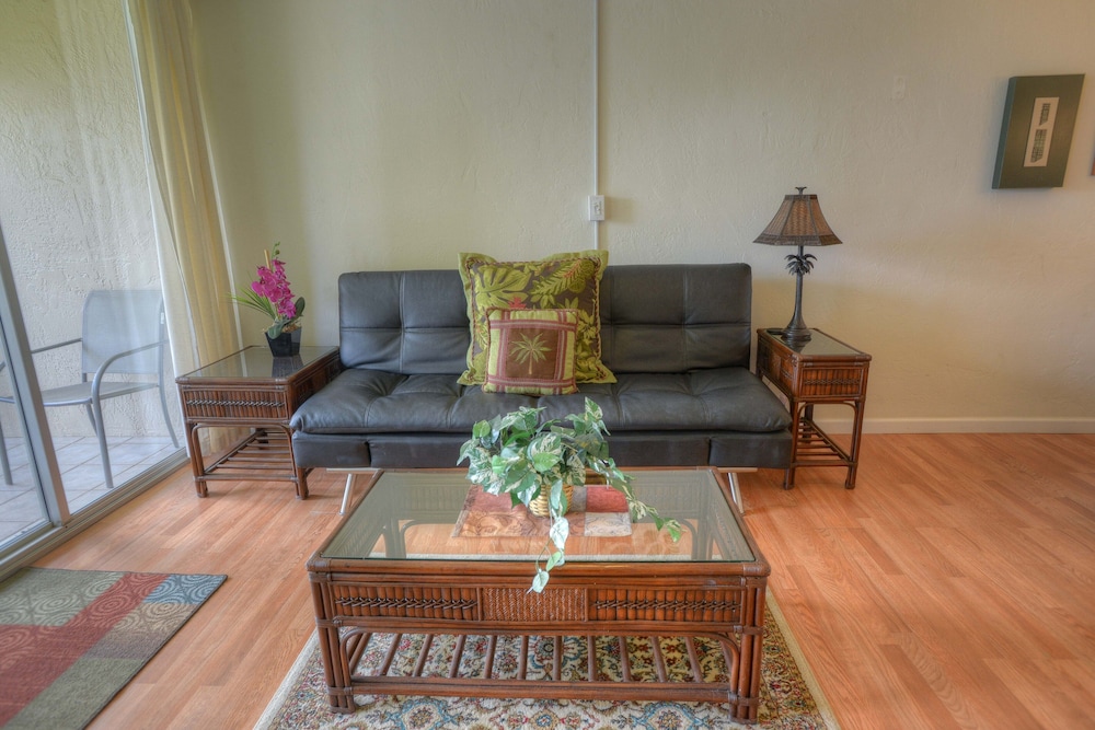 Menehune Shores by Vacation Rental Pros