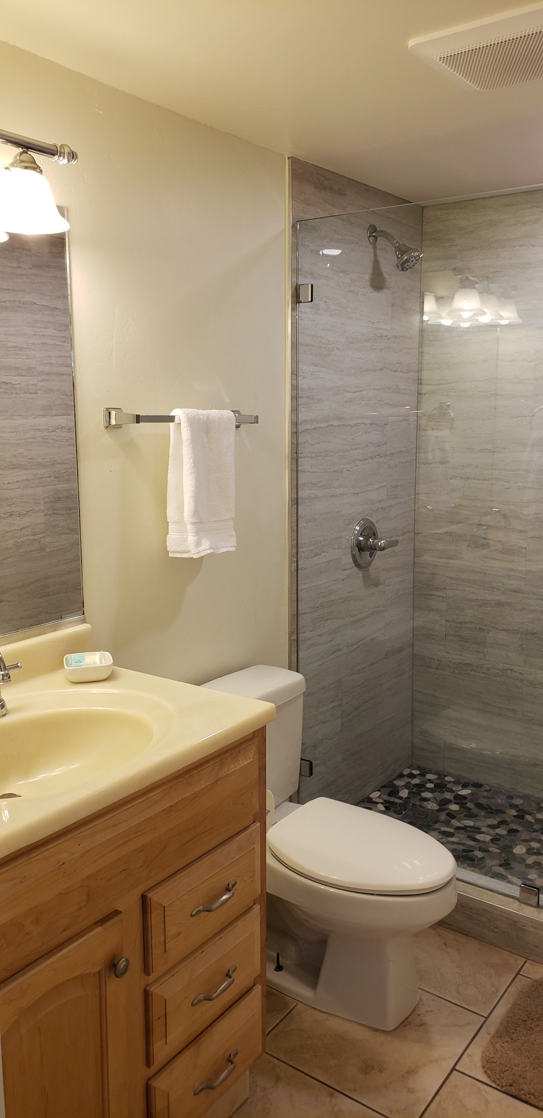 Waiohuli Beach Hale - Building C