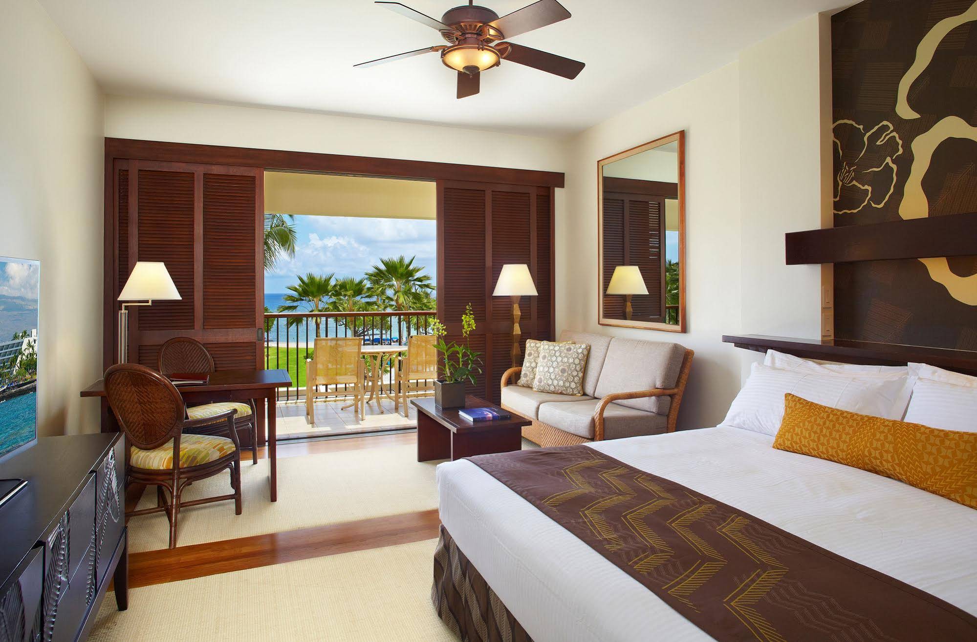 Mauna Lani, Auberge Resorts Collection
