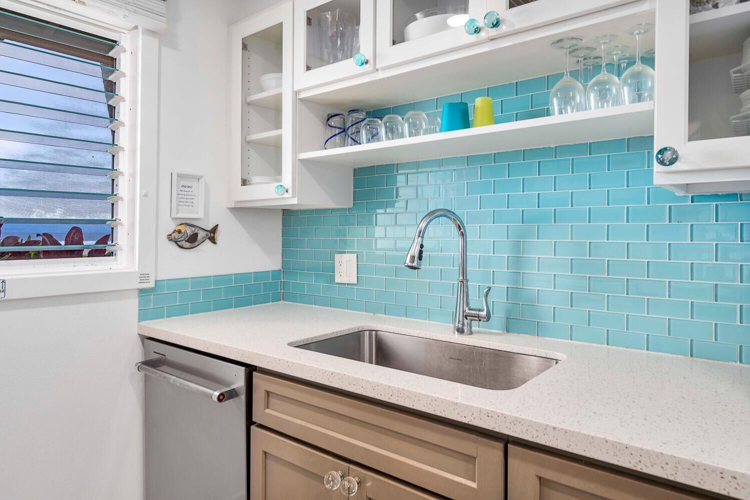 Kona Surf & Racquet Club