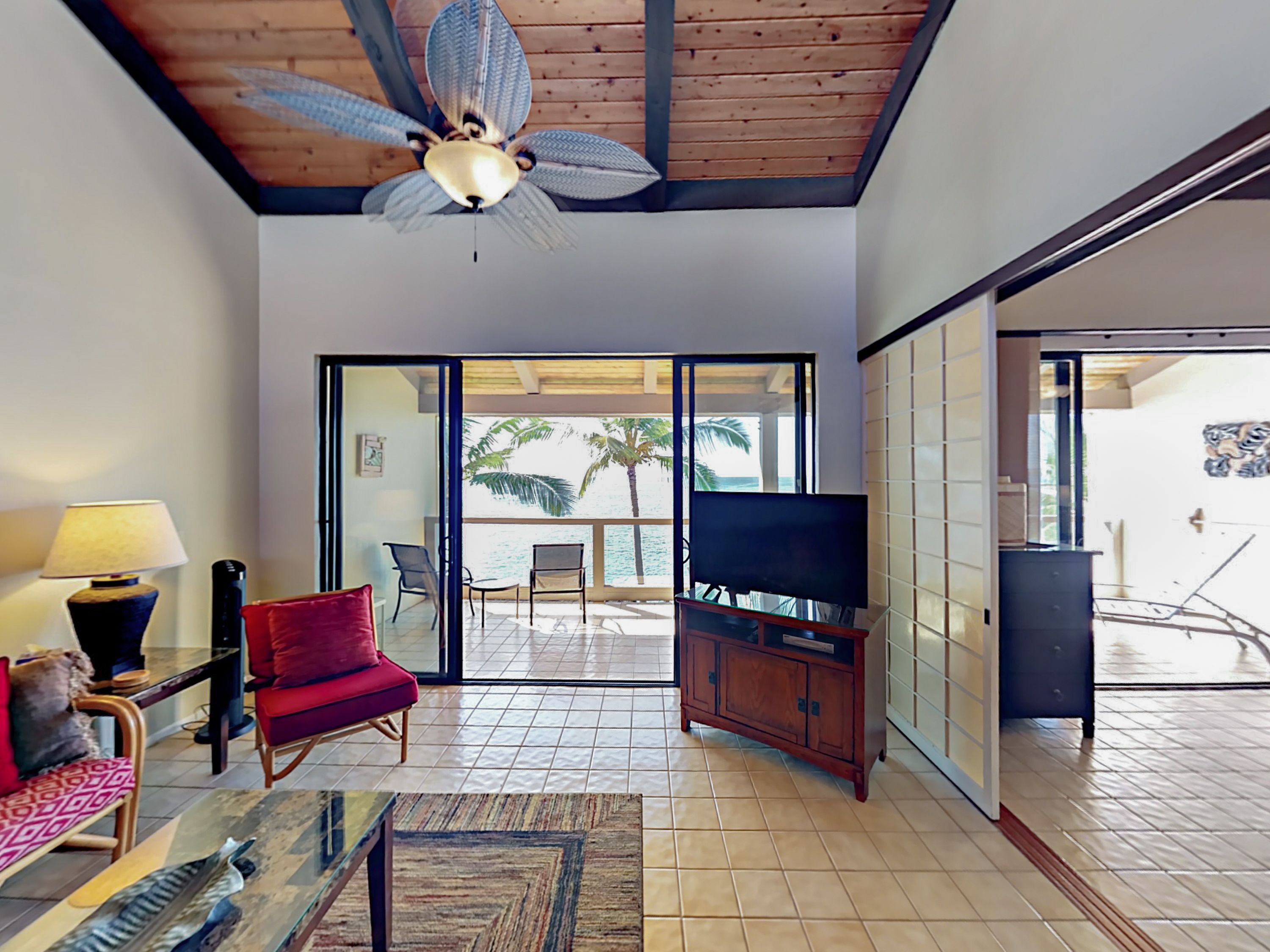 Kona Surf & Racquet Club