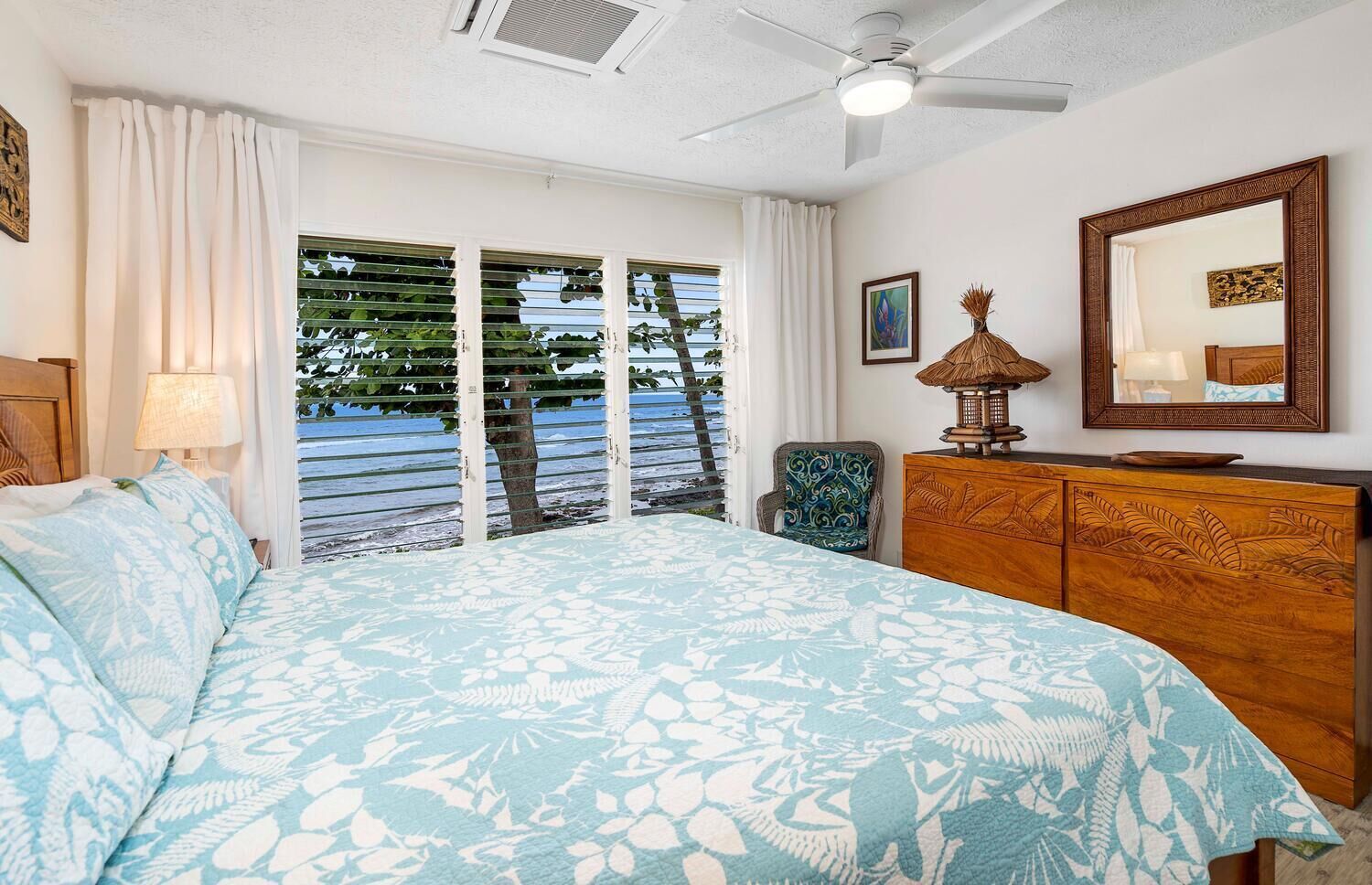 Kona Surf & Racquet Club