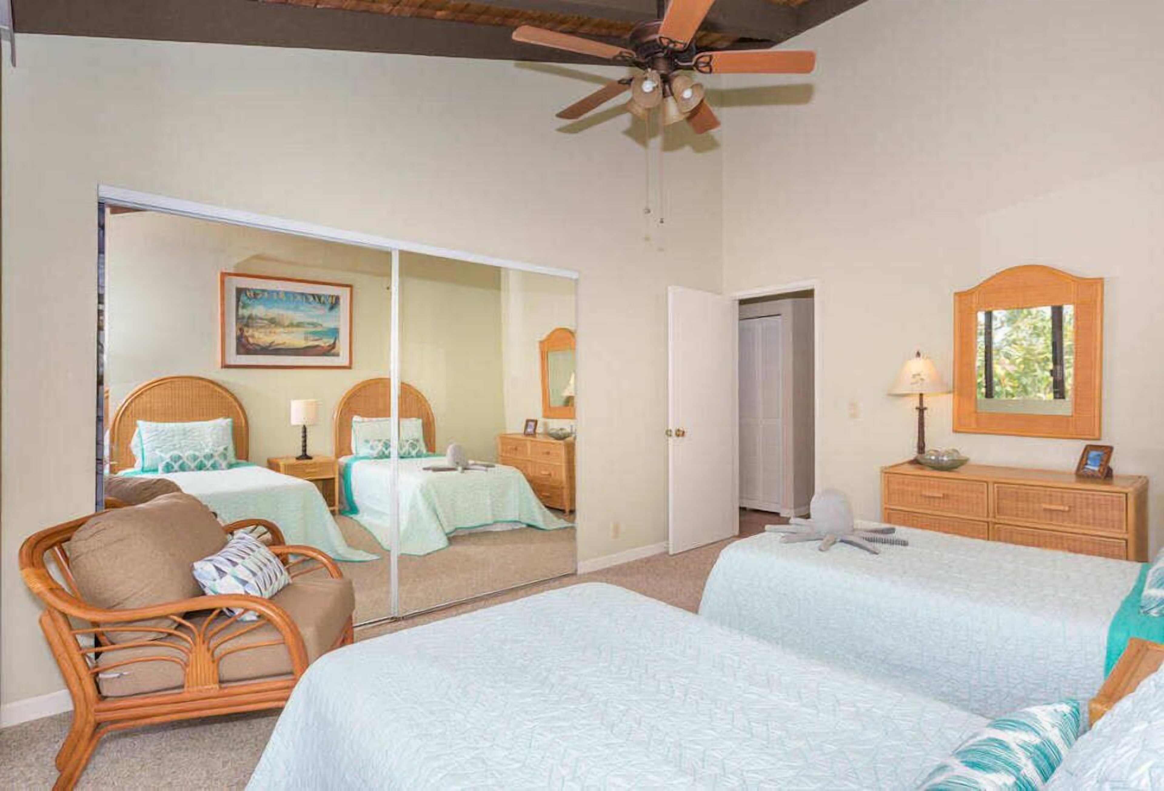 Kona Surf & Racquet Club