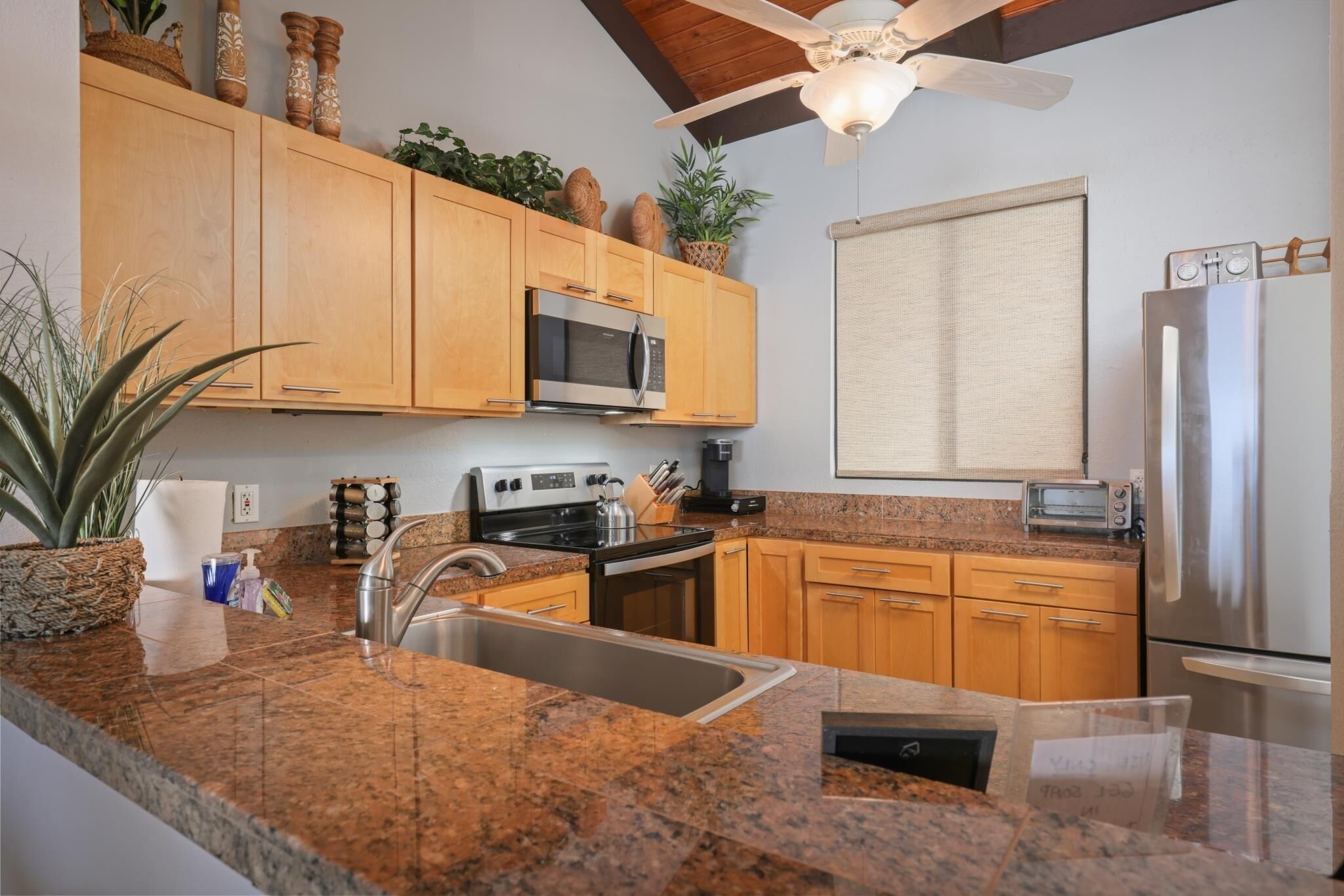 Kona Surf & Racquet Club