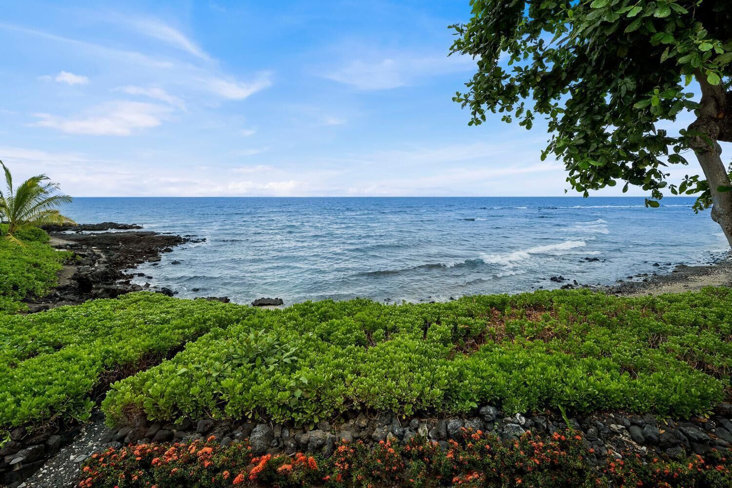 Kona Surf & Racquet Club