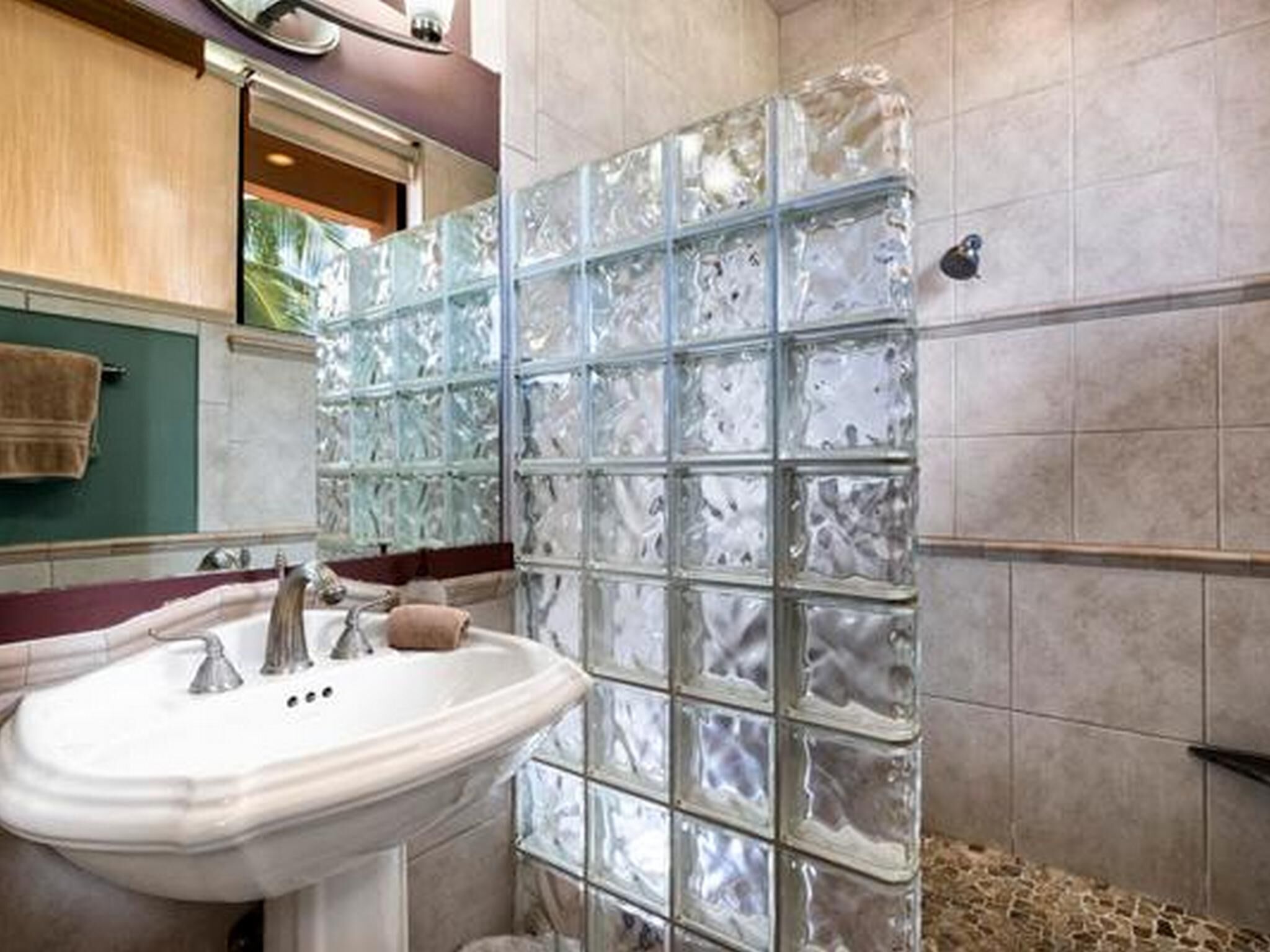 Kona Surf & Racquet Club