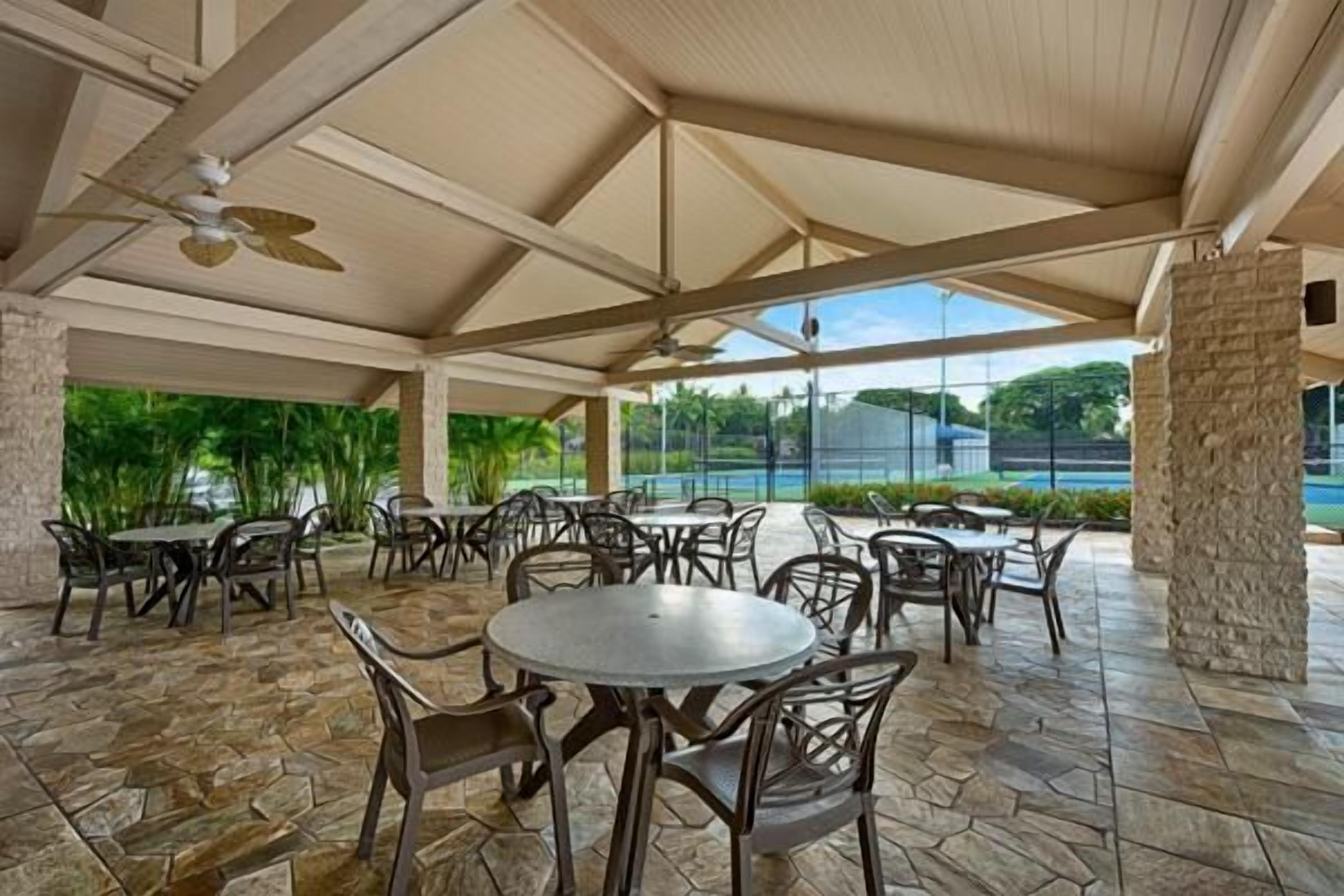 Kona Surf & Racquet Club