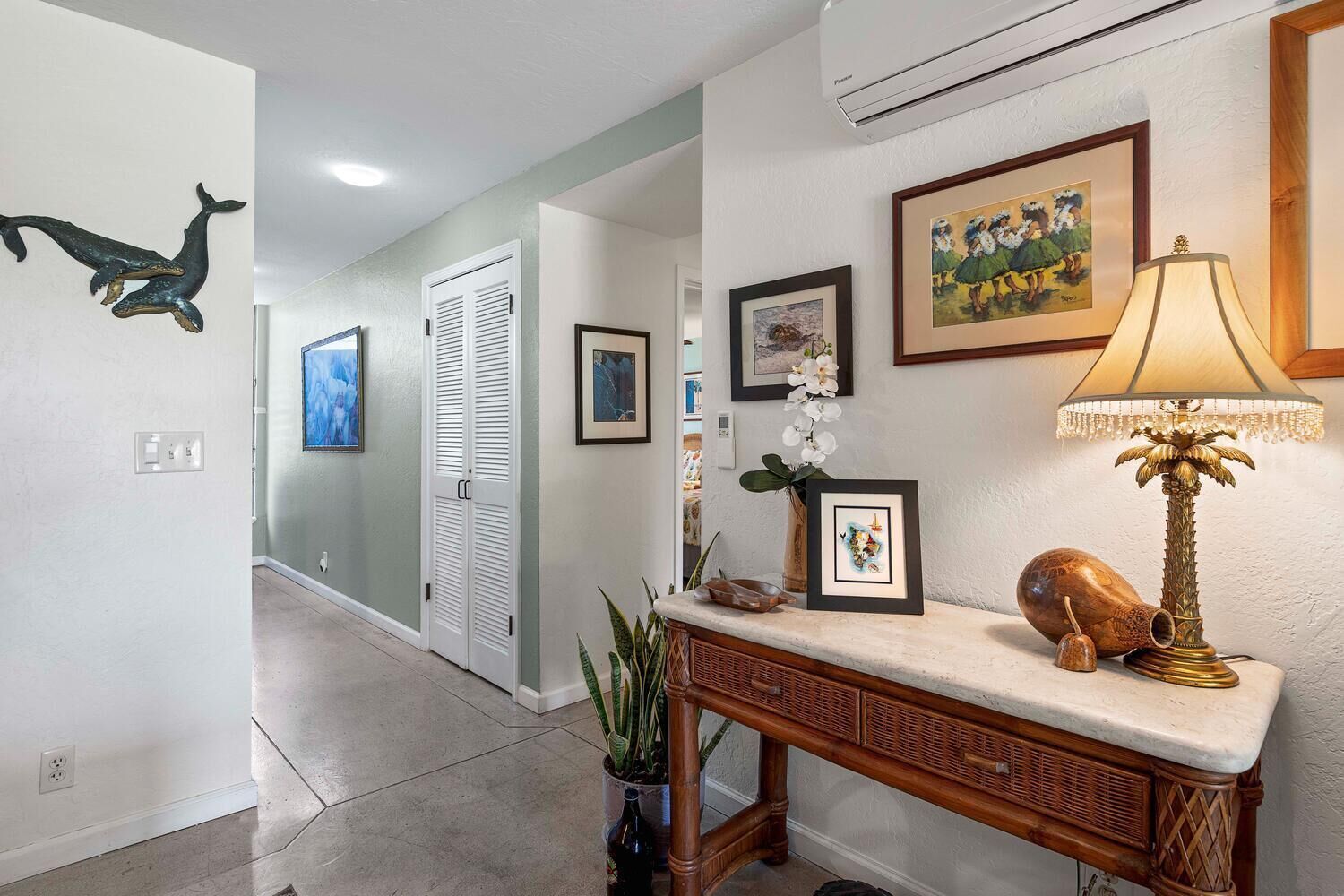 Kona Surf & Racquet Club