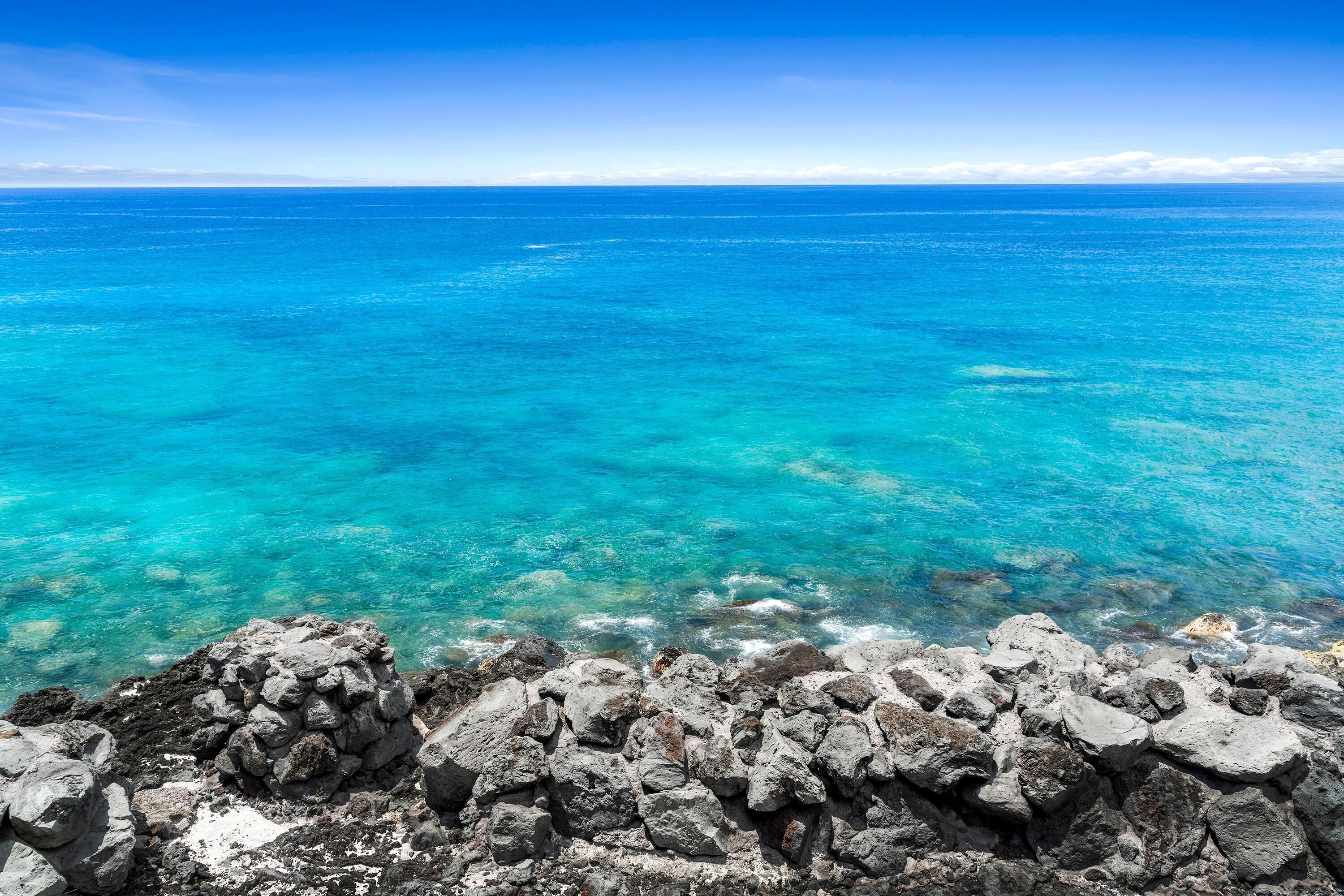 Kona Surf & Racquet Club