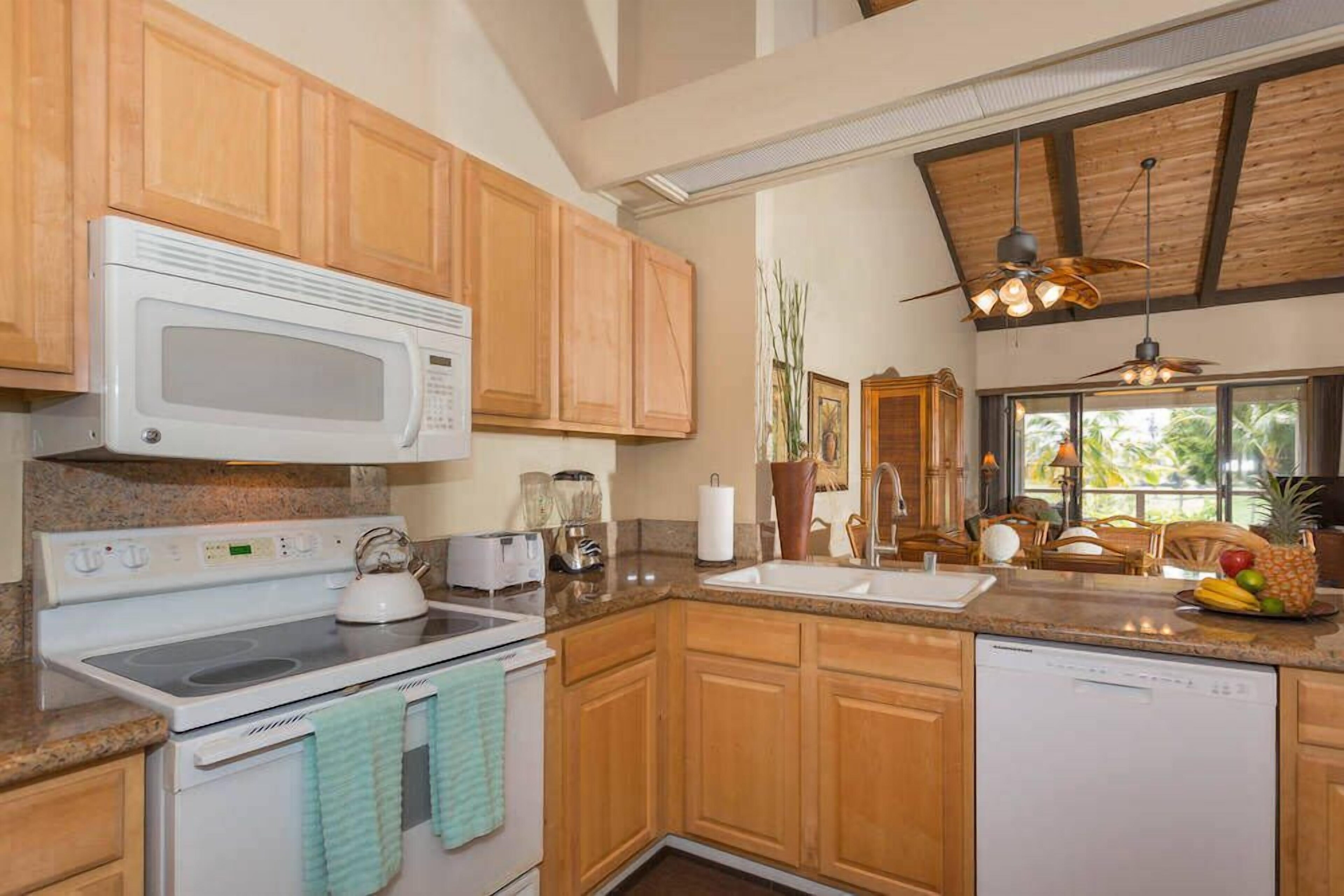 Kona Surf & Racquet Club