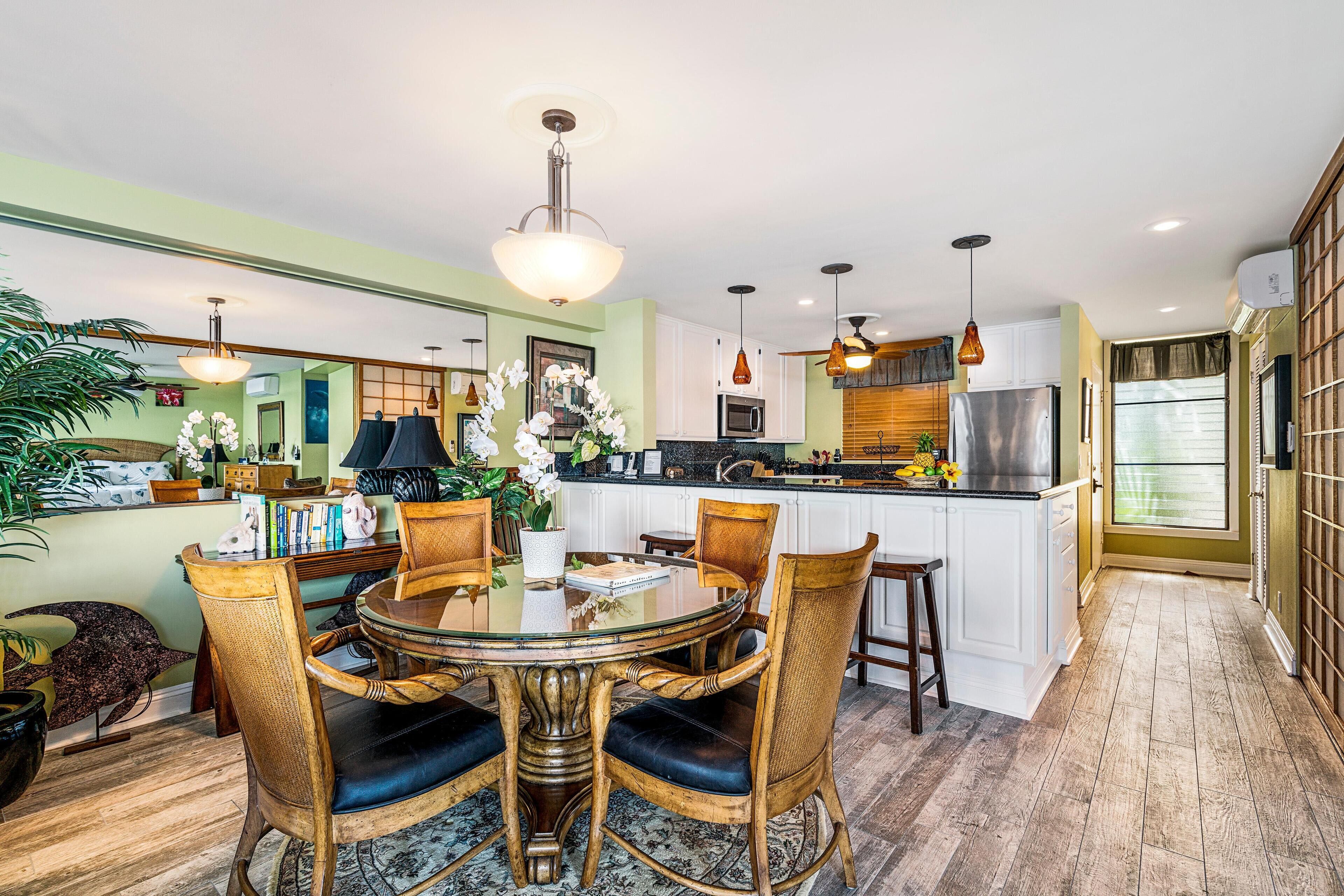 Kona Surf & Racquet Club