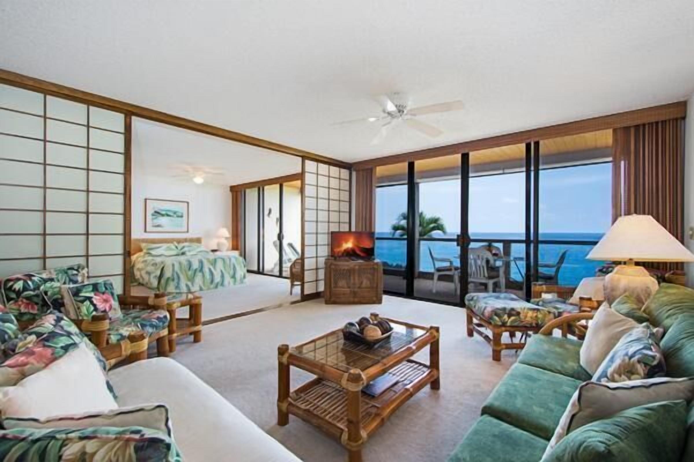 Kona Surf & Racquet Club