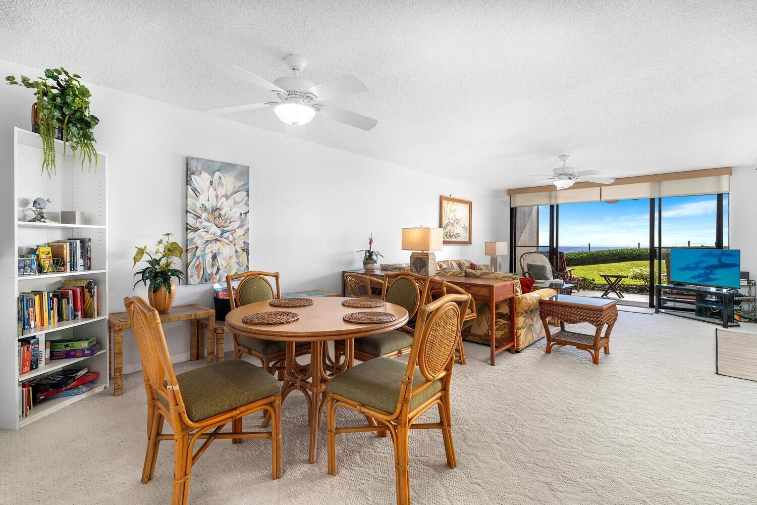 Kona Surf & Racquet Club