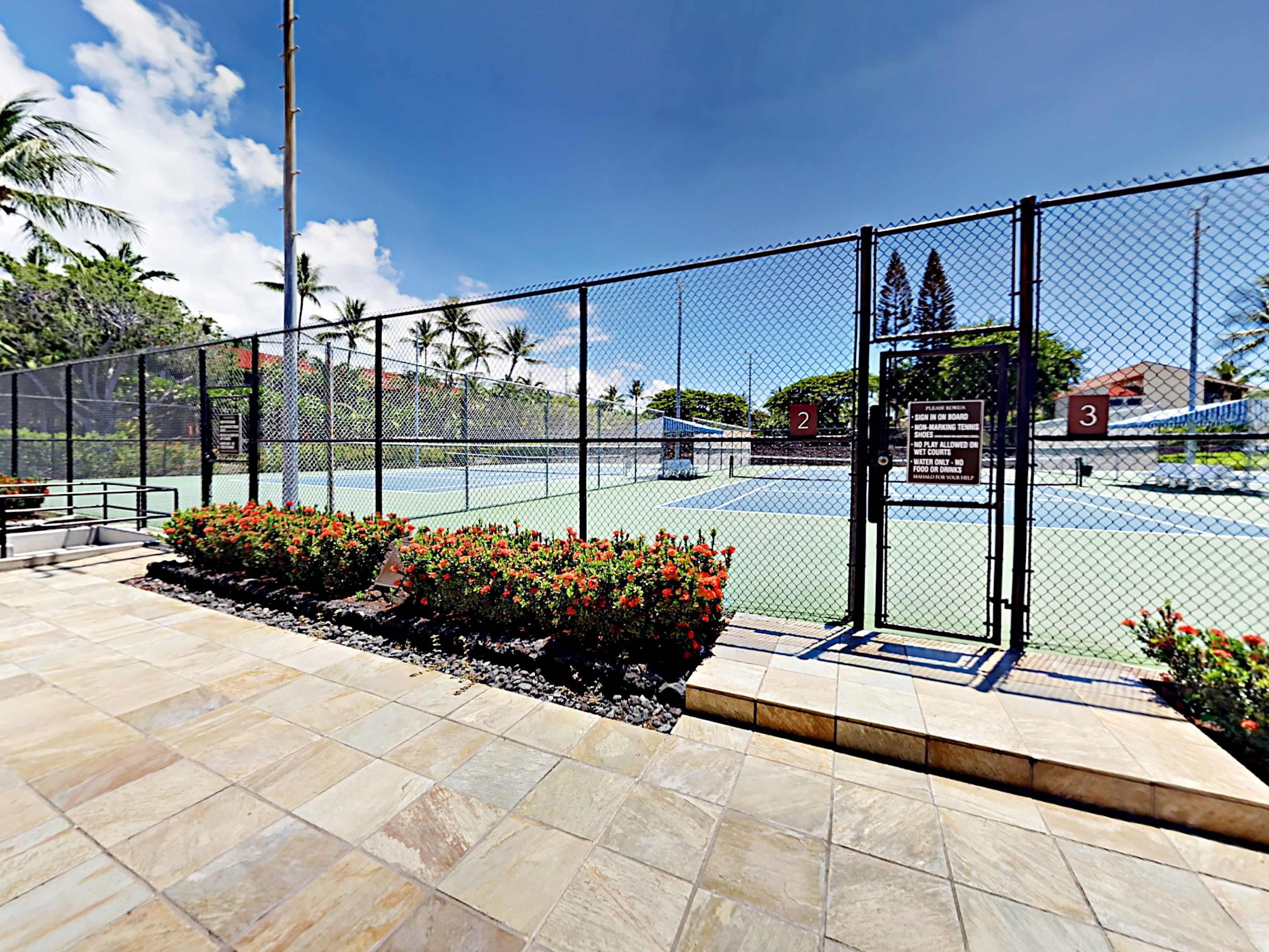 Kona Surf & Racquet Club