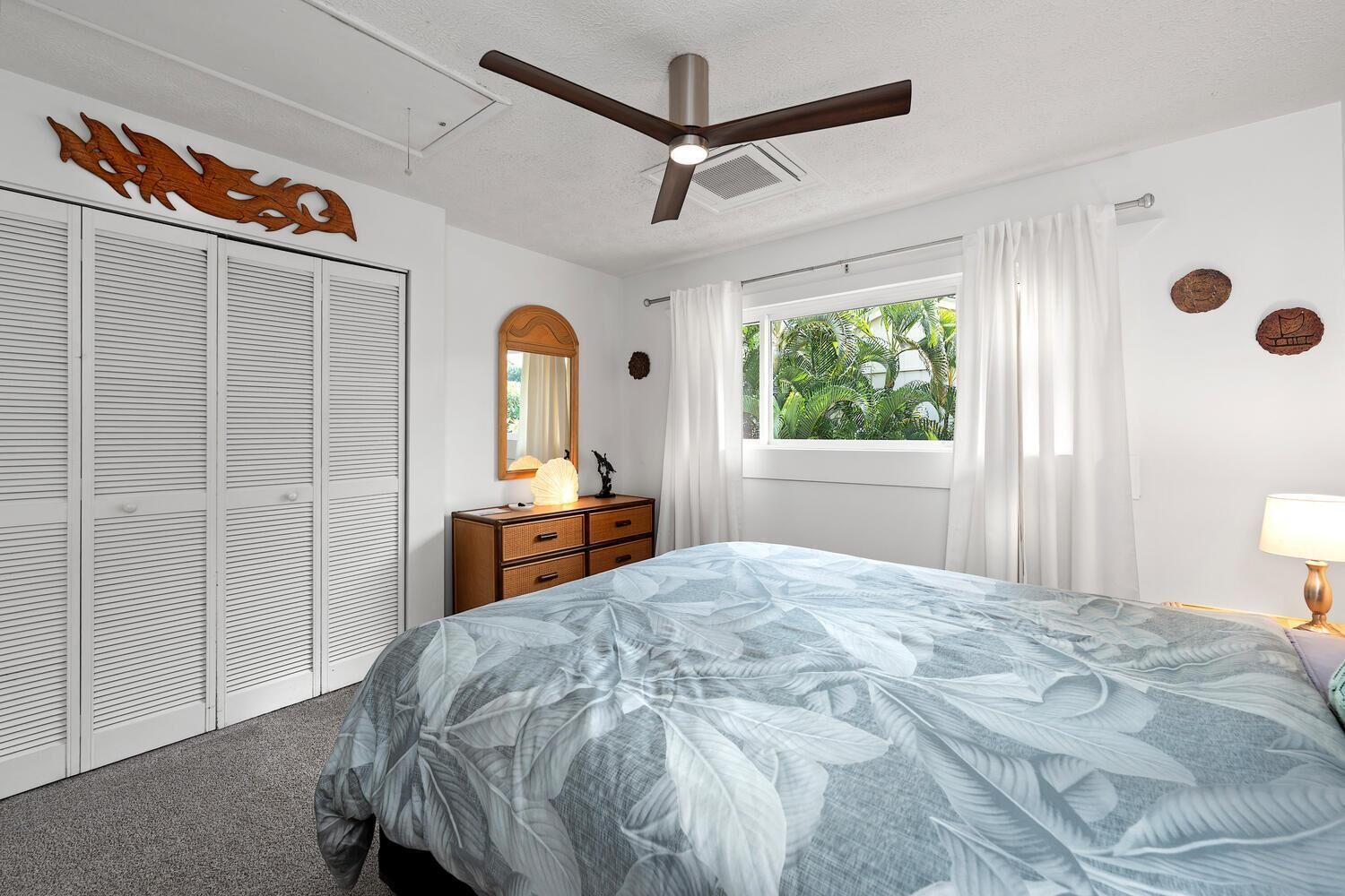 Kona Surf & Racquet Club