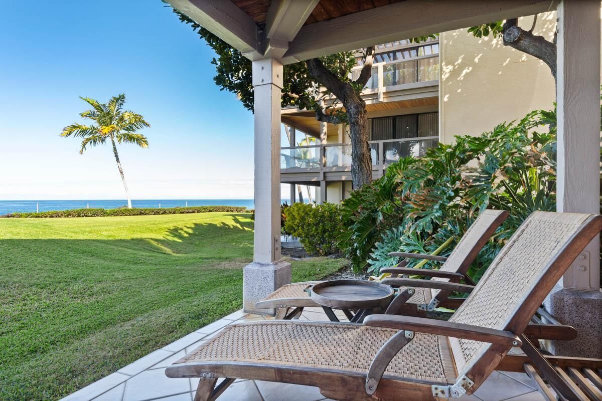 Kona Surf & Racquet Club