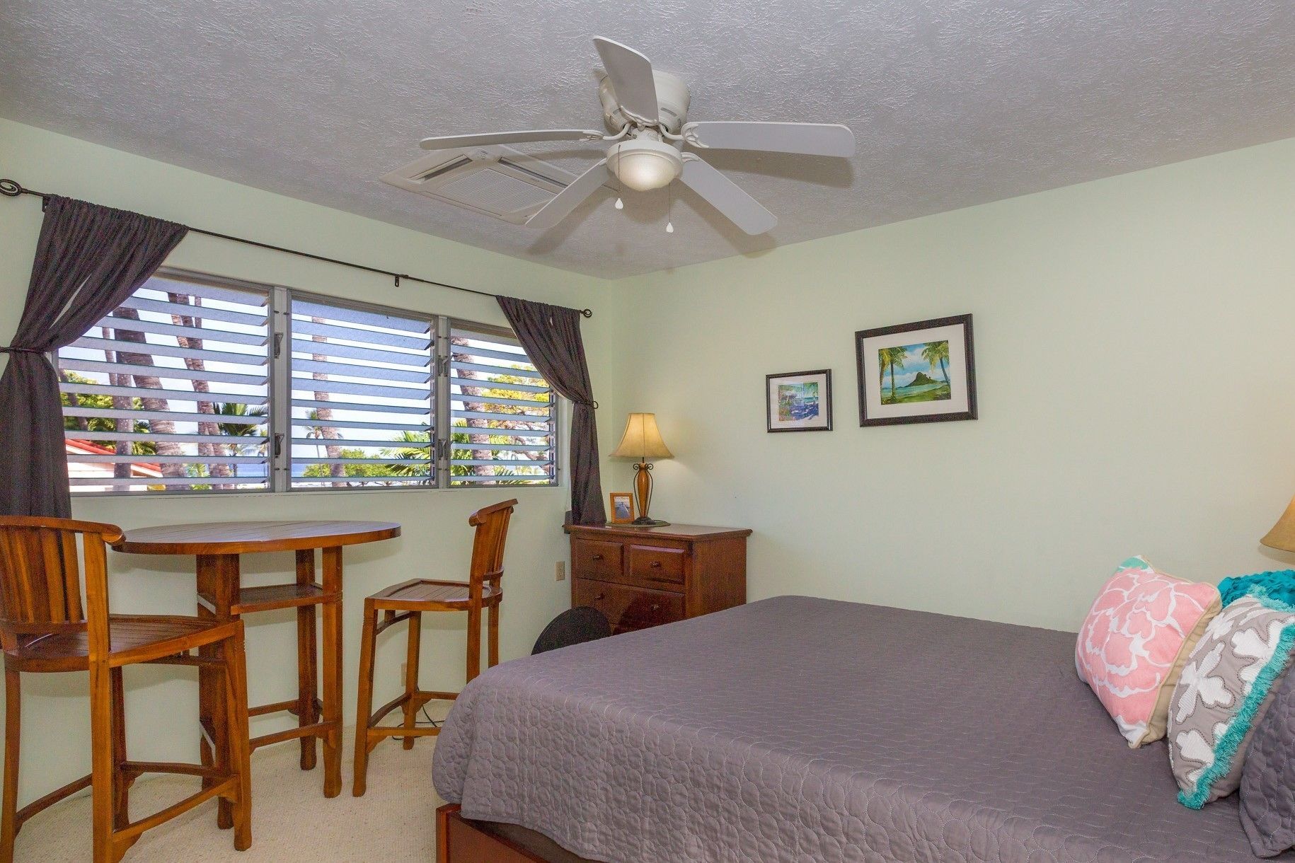 Kona Surf & Racquet Club