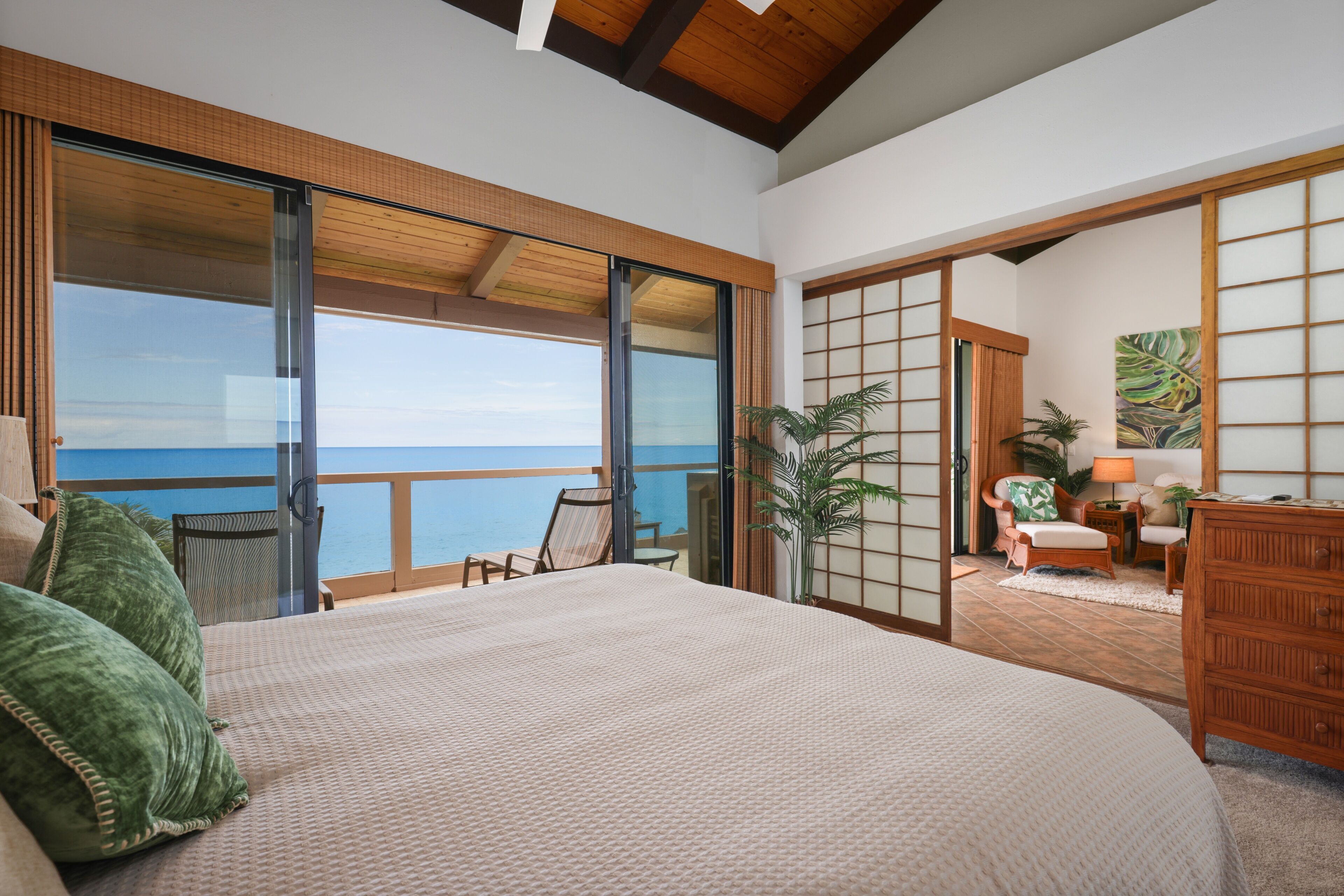 Kona Surf & Racquet Club