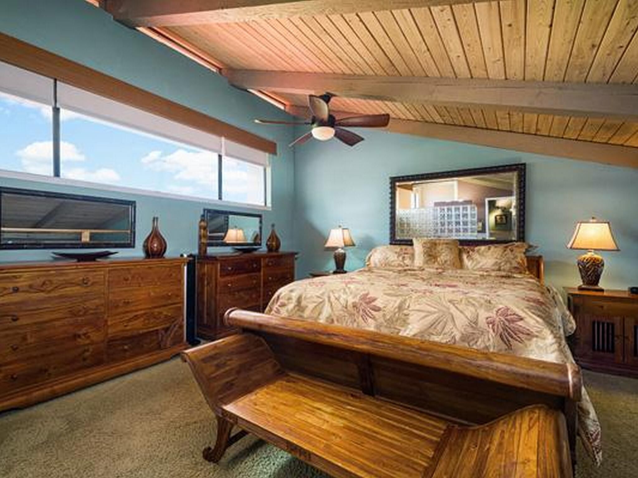 Kona Surf & Racquet Club