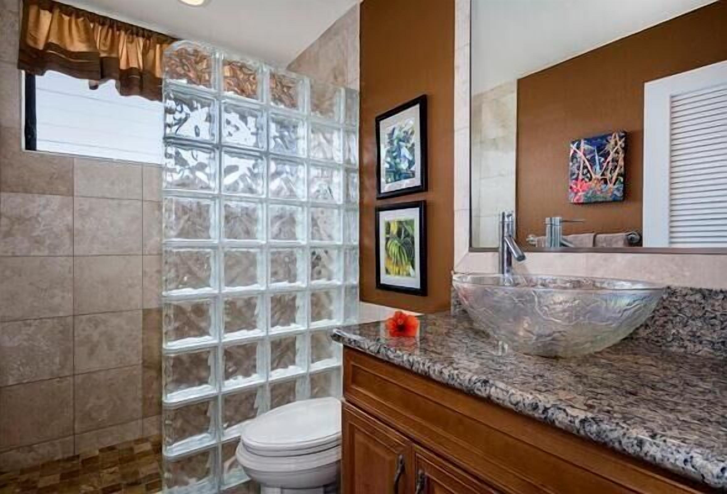 Kona Surf & Racquet Club