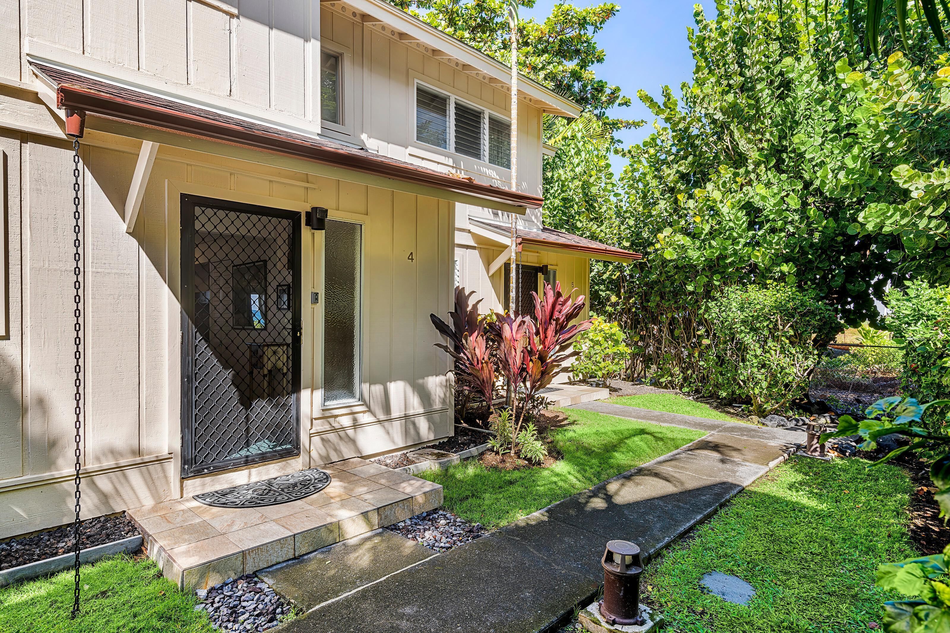 Kona Surf & Racquet Club