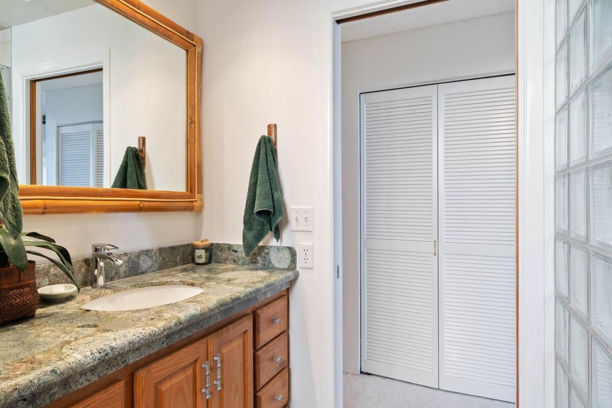 Kona Surf & Racquet Club