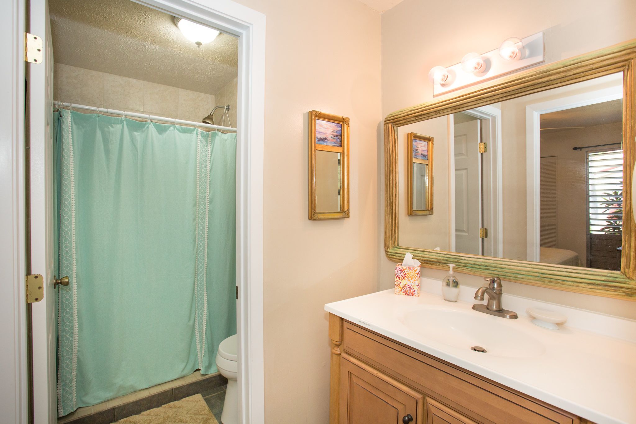 Kona Surf & Racquet Club