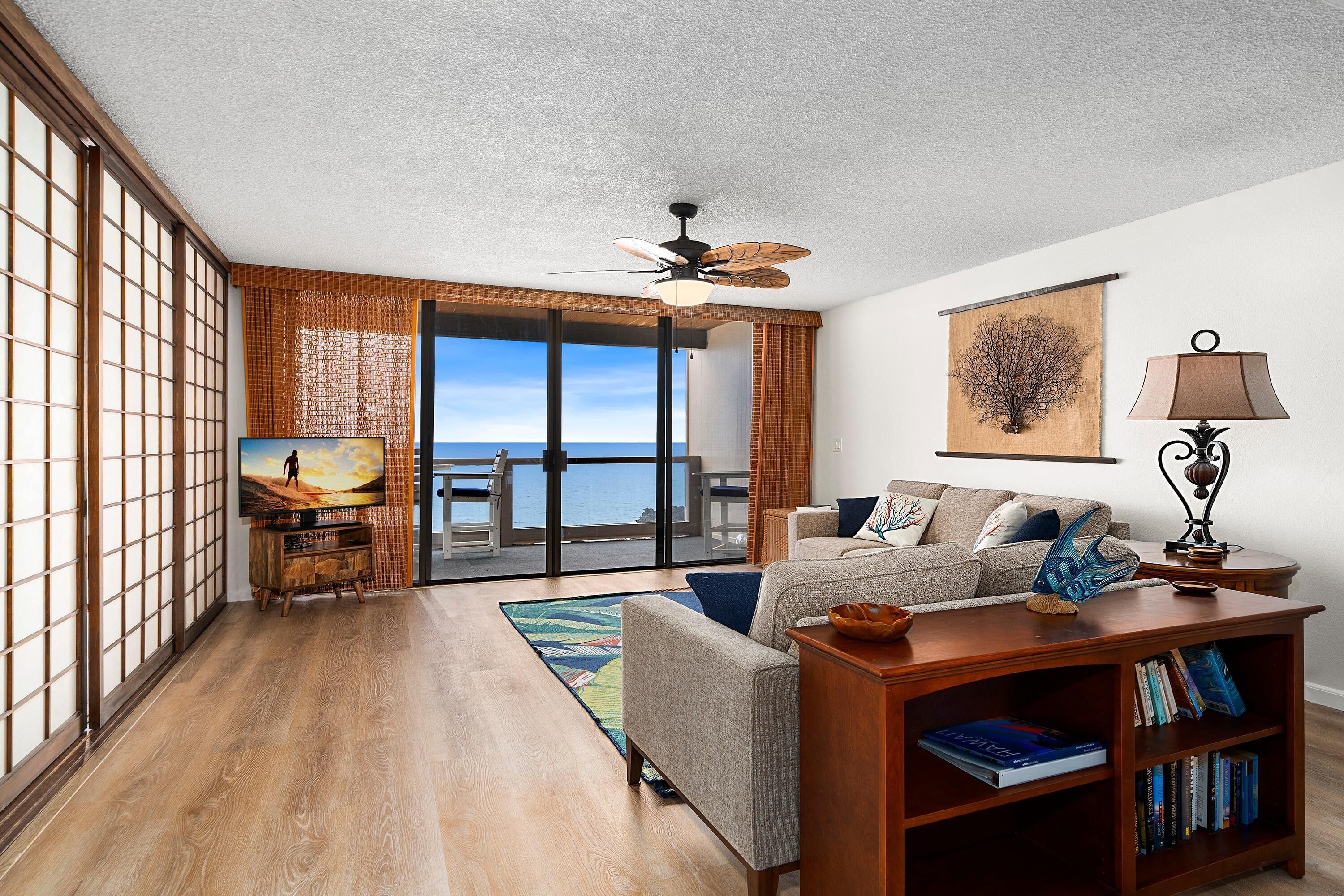 Kona Surf & Racquet Club